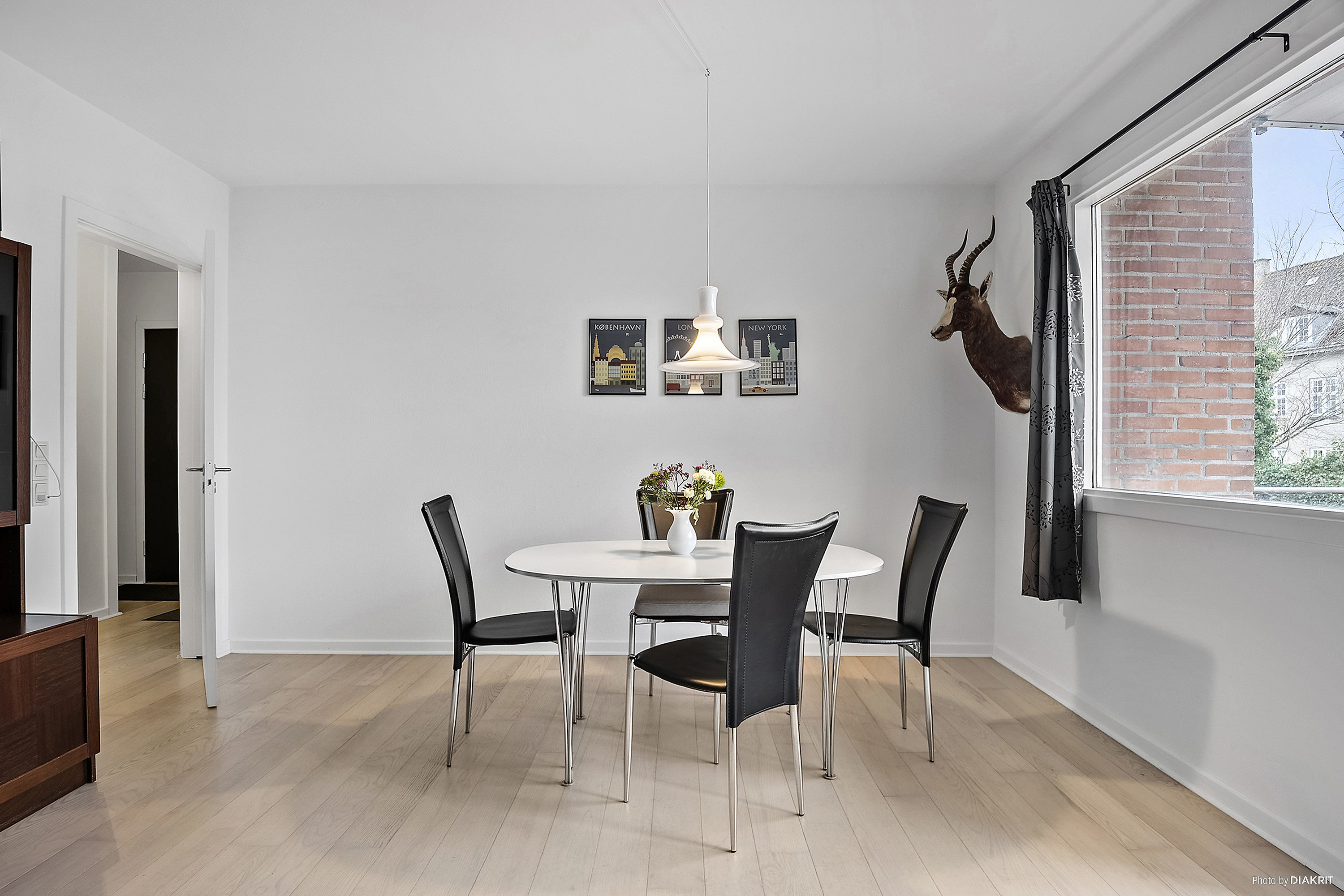 Fremhævet spisestue billede i fuldskærmstilstand. Billede af Strandpromenaden 4, st.. th., 4600 Køge