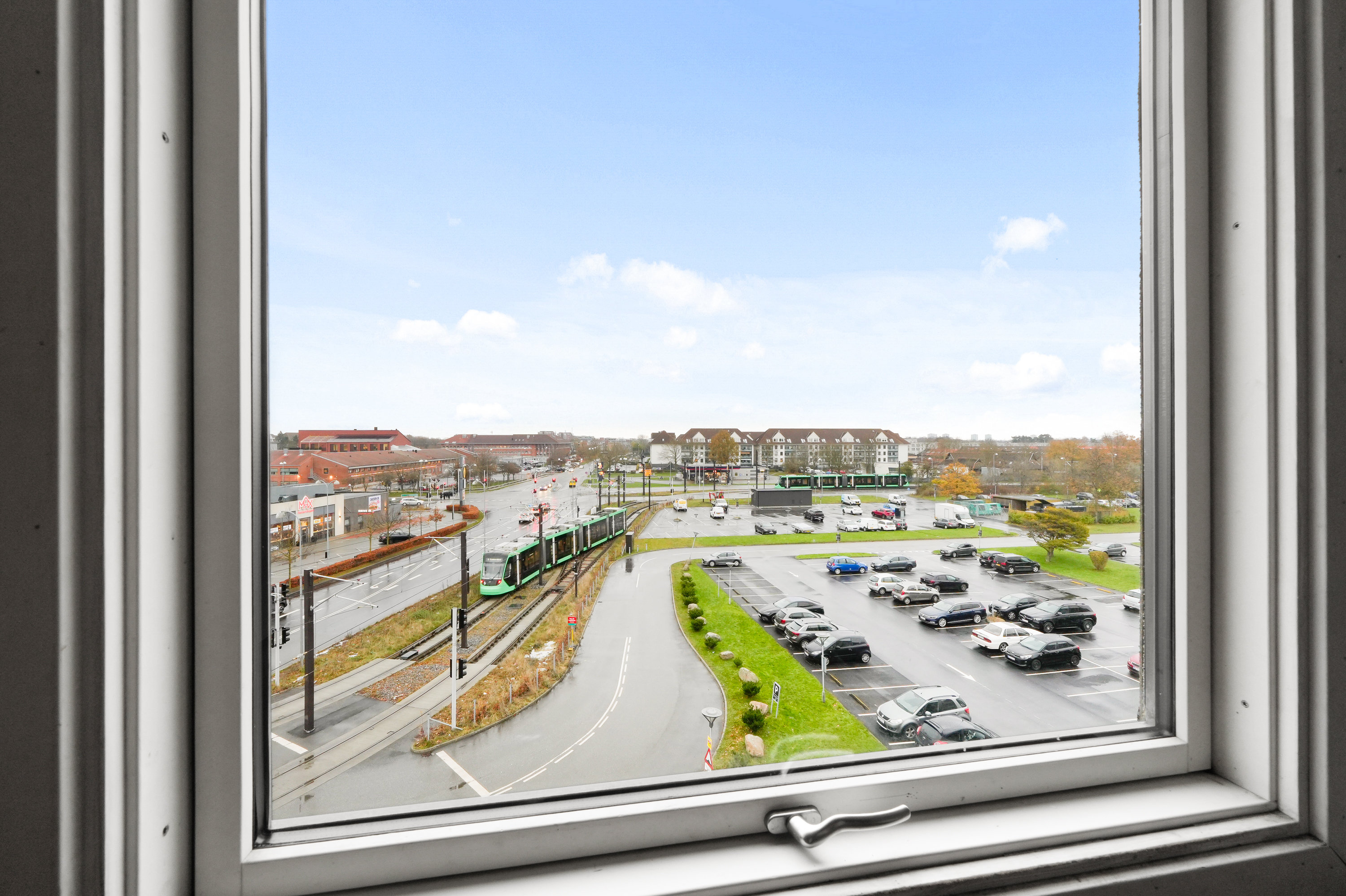 Fremhævet andet billede i fuldskærmstilstand. Billede af Vejlebrovej 76, 4. 1., 2635 Ishøj