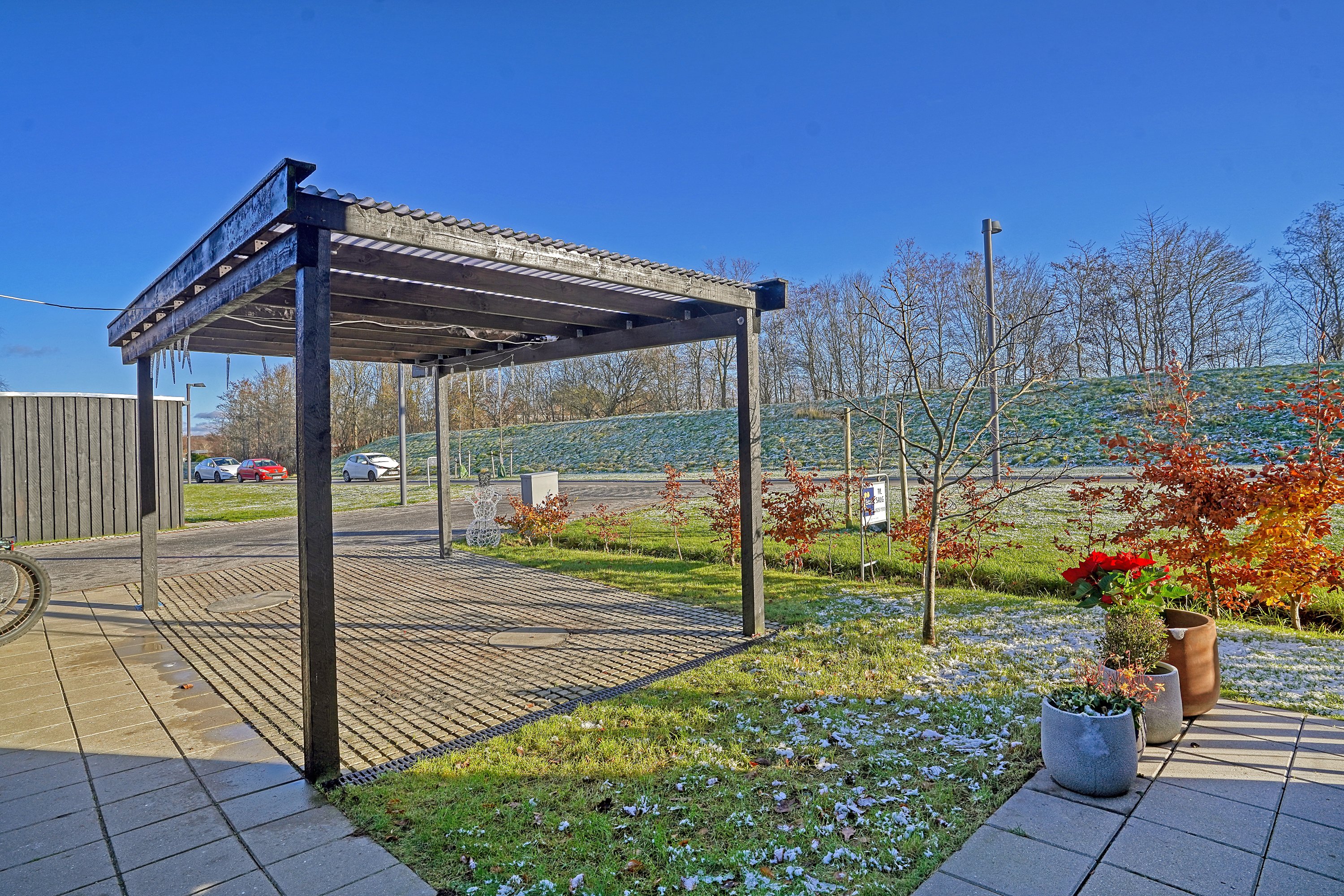 Fremhævet carport billede i fuldskærmstilstand. Billede af Cirkelbuen 91, 3400 Hillerød