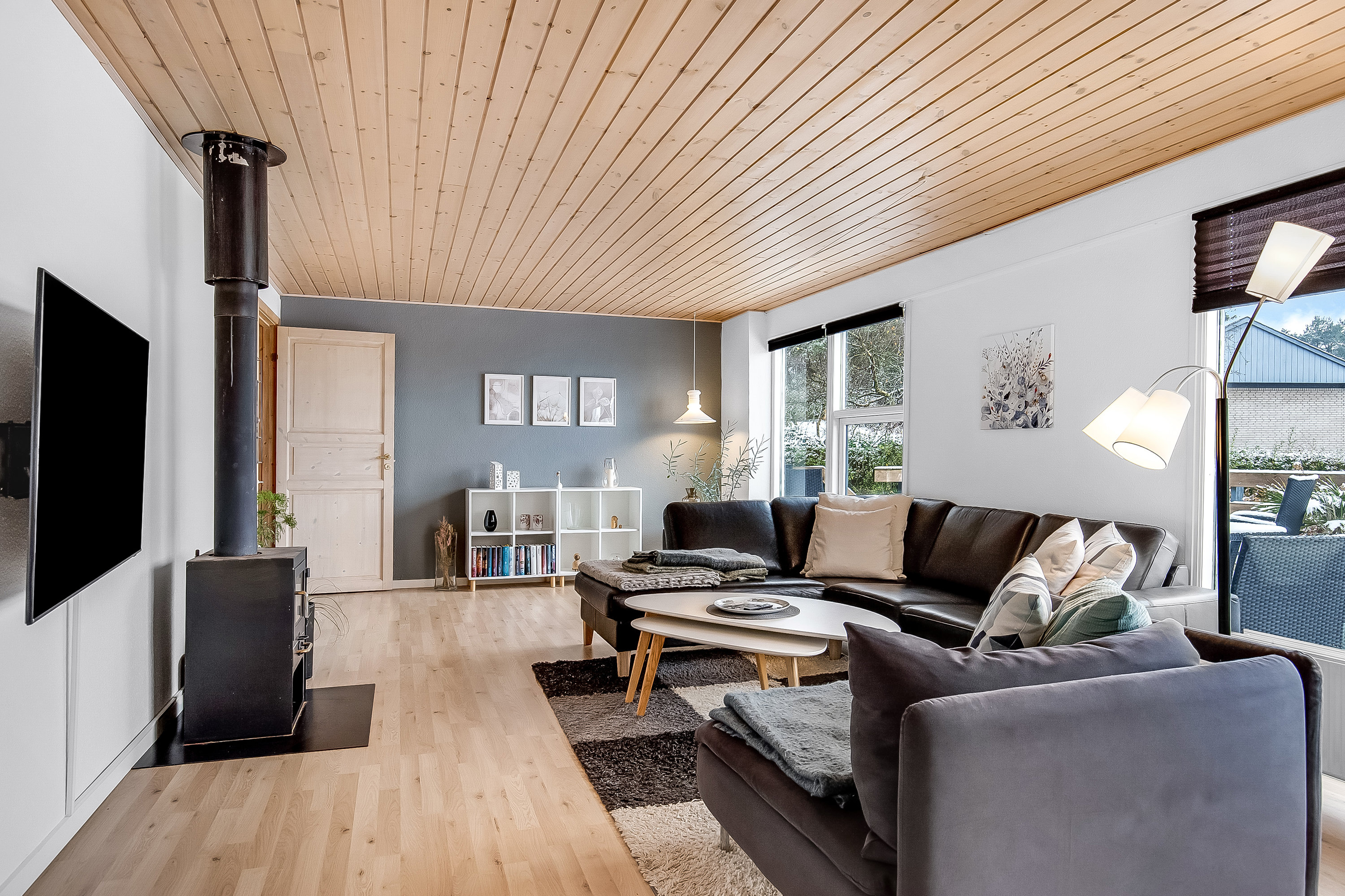 Fremhævet stue billede i fuldskærmstilstand. Billede af Tværvej 1, Erritsø, 7000 Fredericia