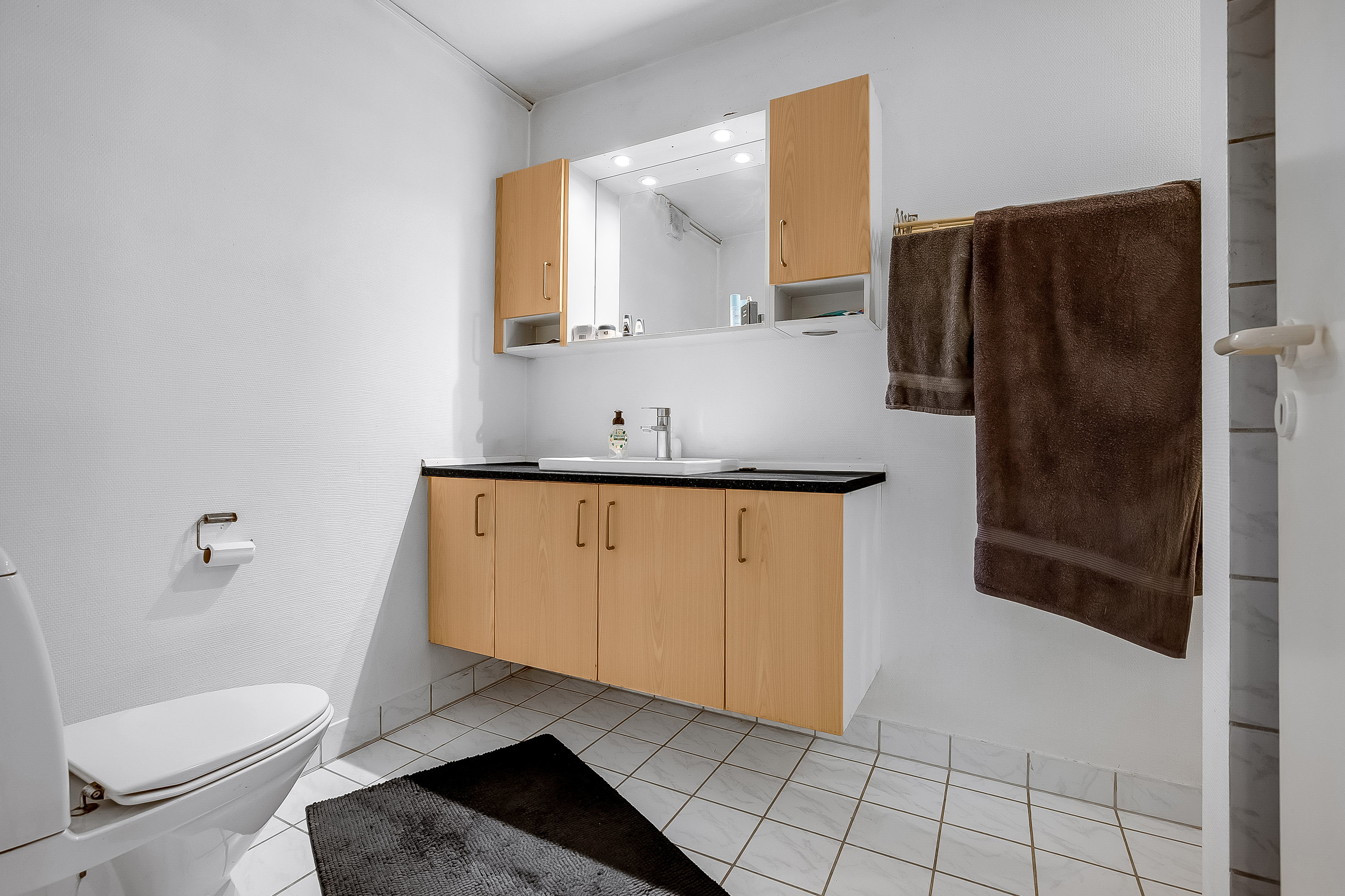 Fremhævet badeværelse, kælder billede i fuldskærmstilstand. Billede af Tværvej 1, Erritsø, 7000 Fredericia