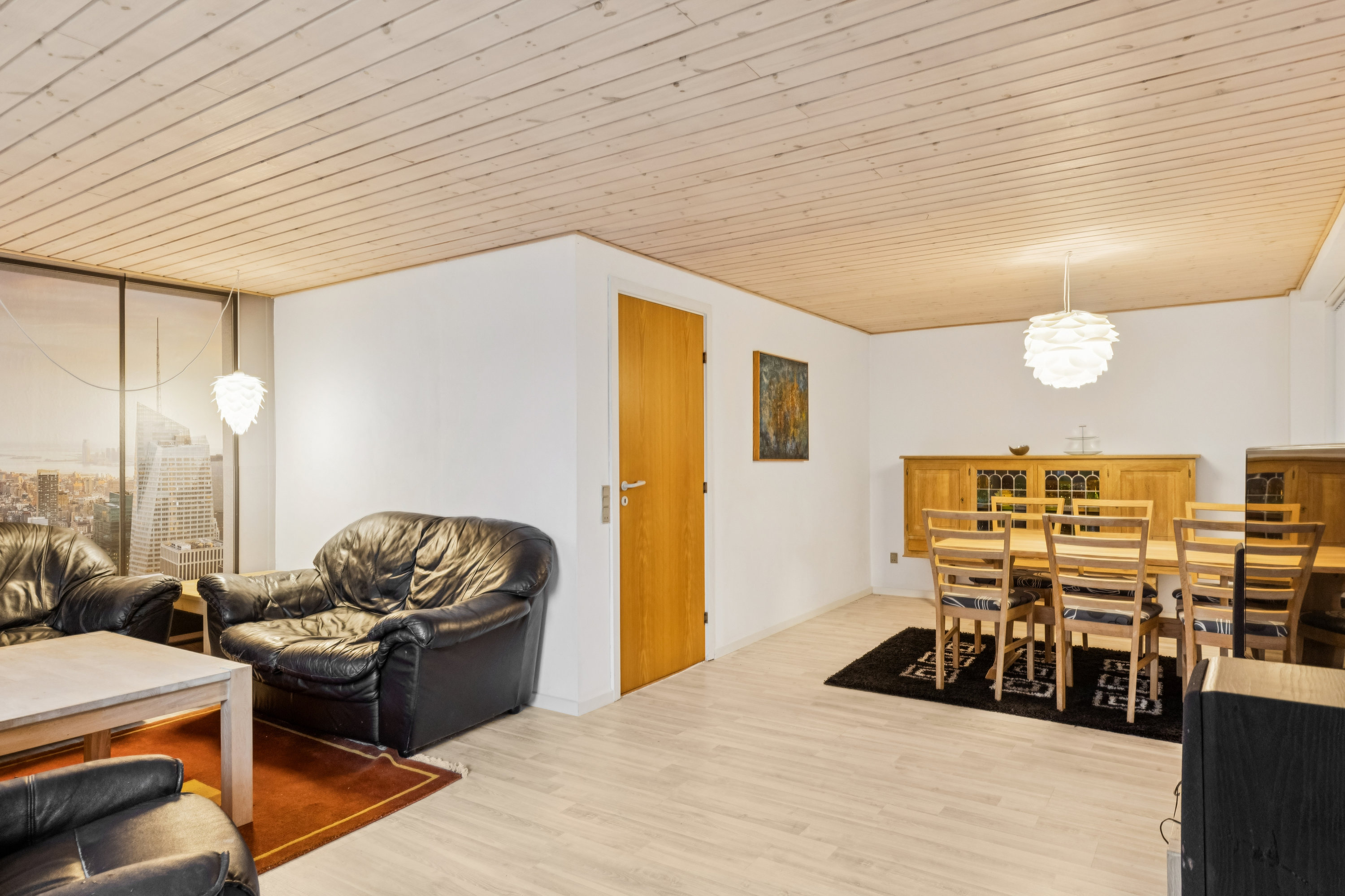 Fremhævet stue billede i fuldskærmstilstand. Billede af Frøslevvej 24, 6330 Padborg