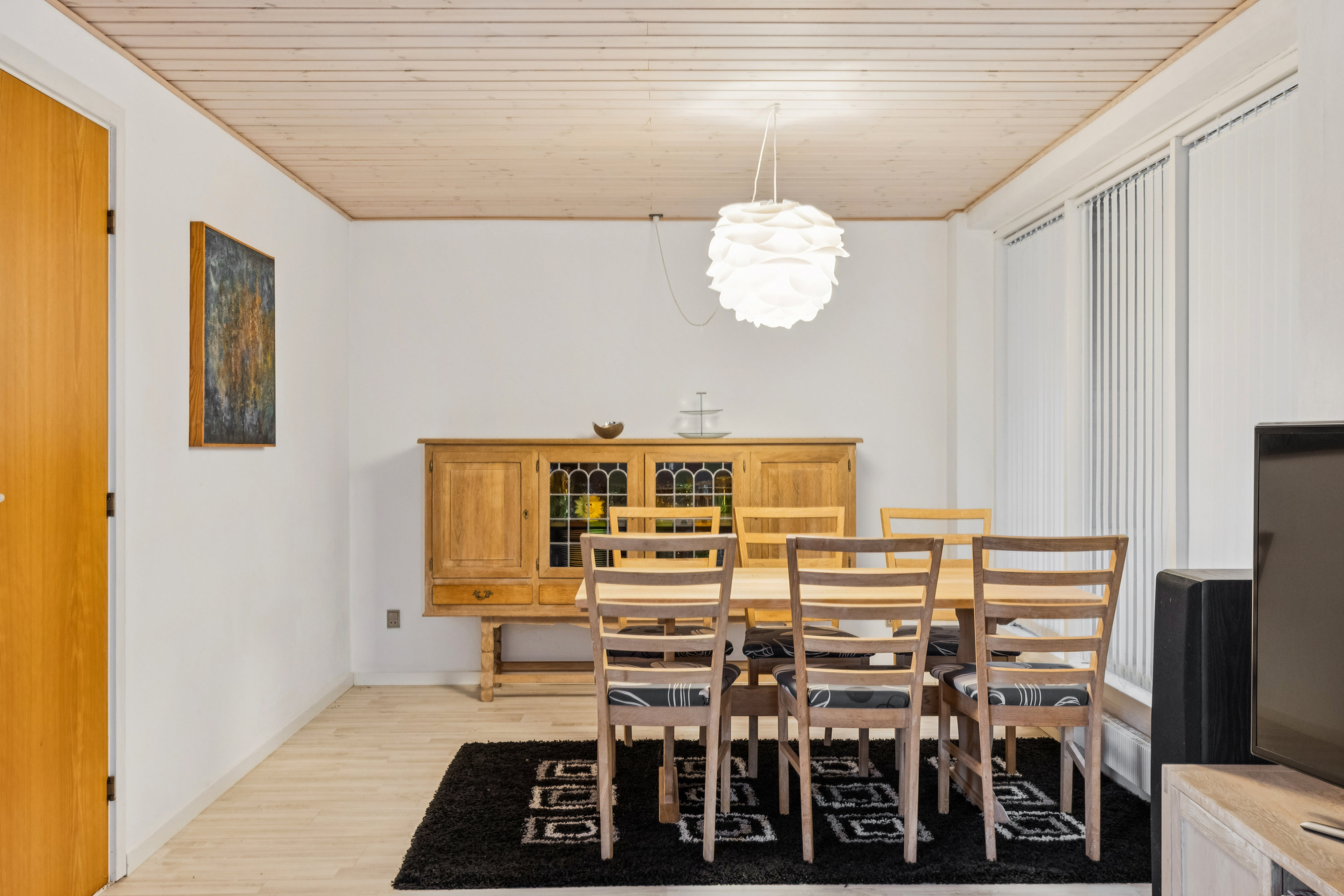 Fremhævet stue billede i fuldskærmstilstand. Billede af Frøslevvej 24, 6330 Padborg