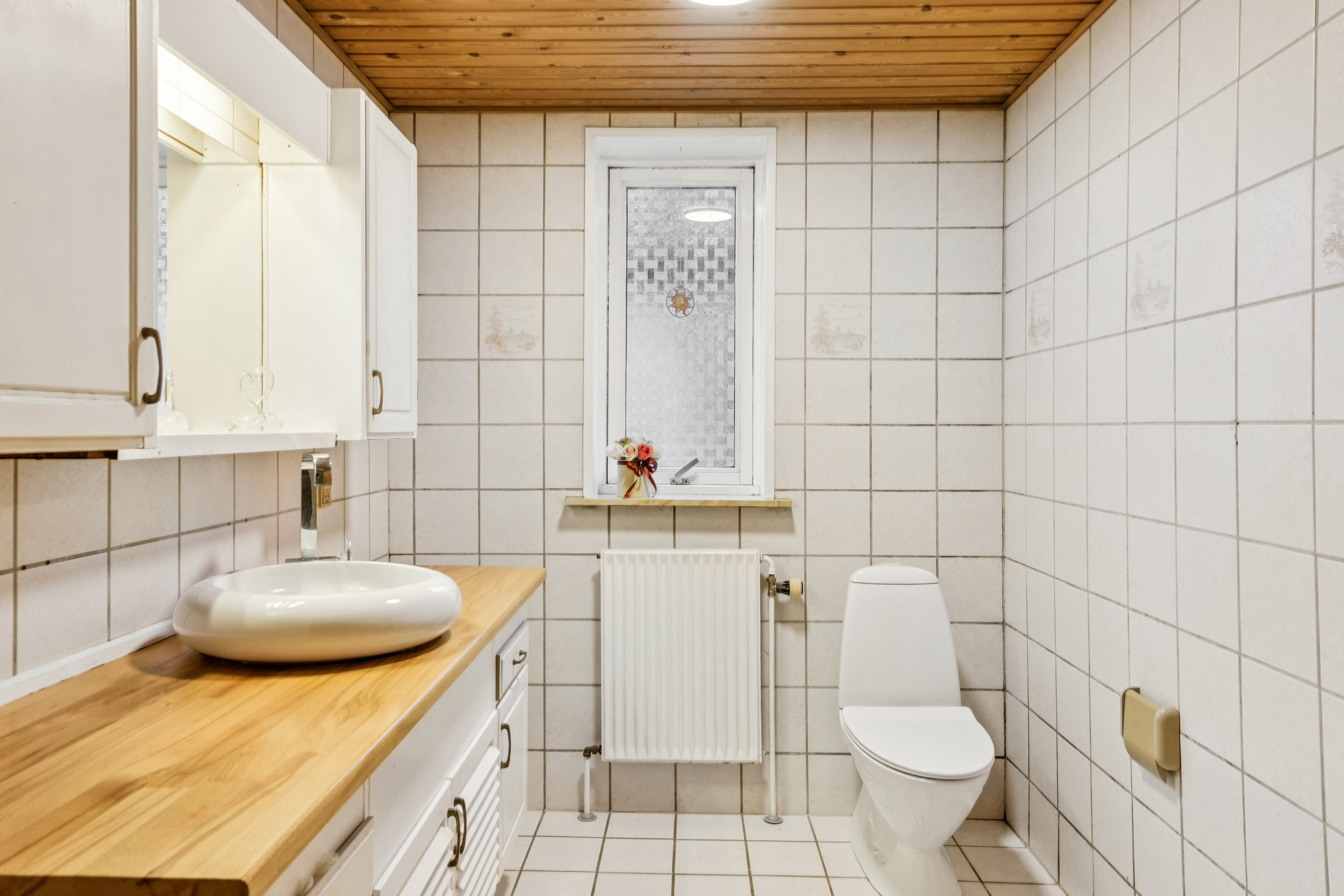 Fremhævet badeværelse billede i fuldskærmstilstand. Billede af Frøslevvej 24, 6330 Padborg