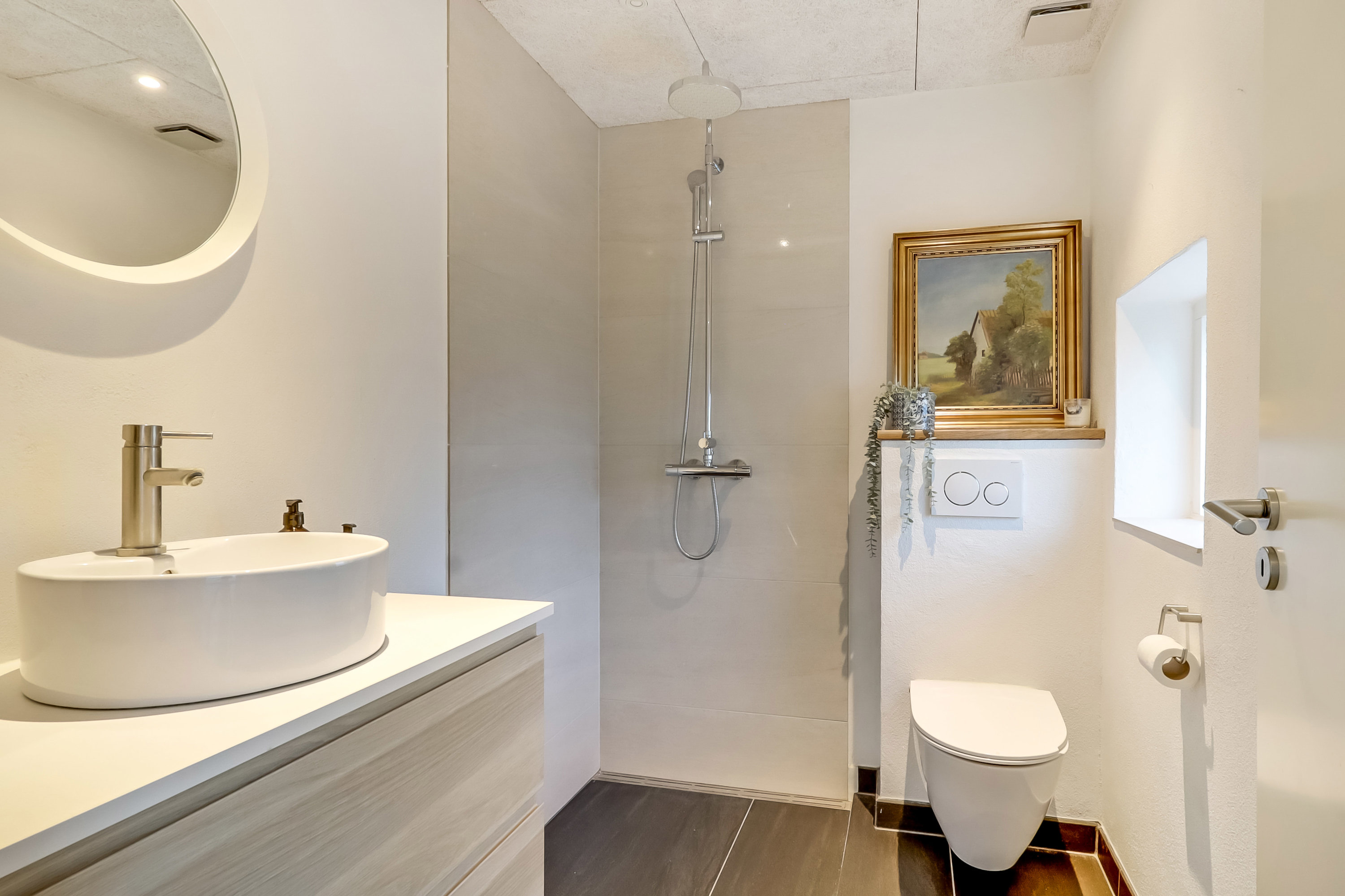 Fremhævet badeværelse billede i fuldskærmstilstand. Billede af Tordenskjoldsvej 5, Tåsinge, 5700 Svendborg