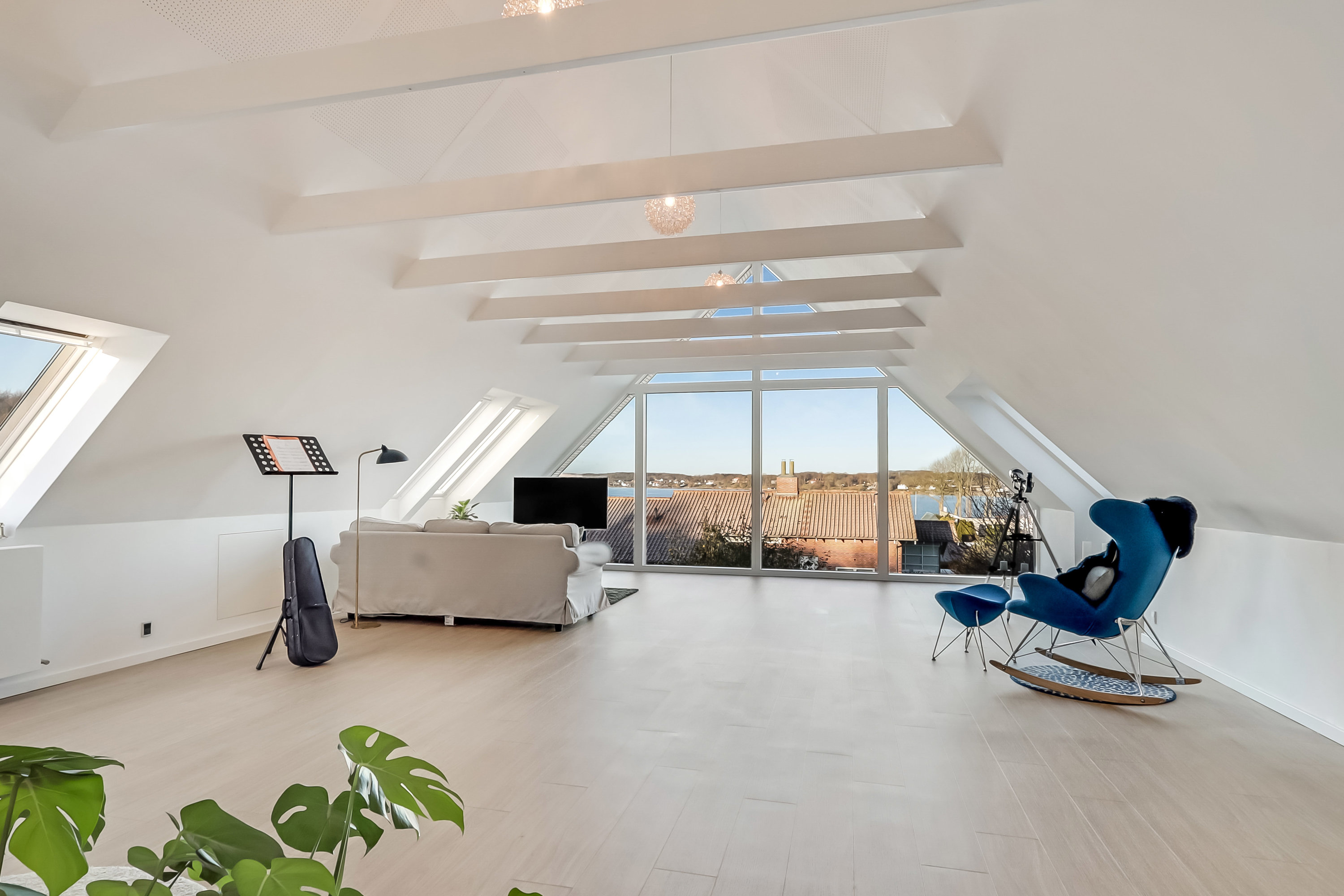 Fremhævet stue billede i fuldskærmstilstand. Billede af Tordenskjoldsvej 5, Tåsinge, 5700 Svendborg