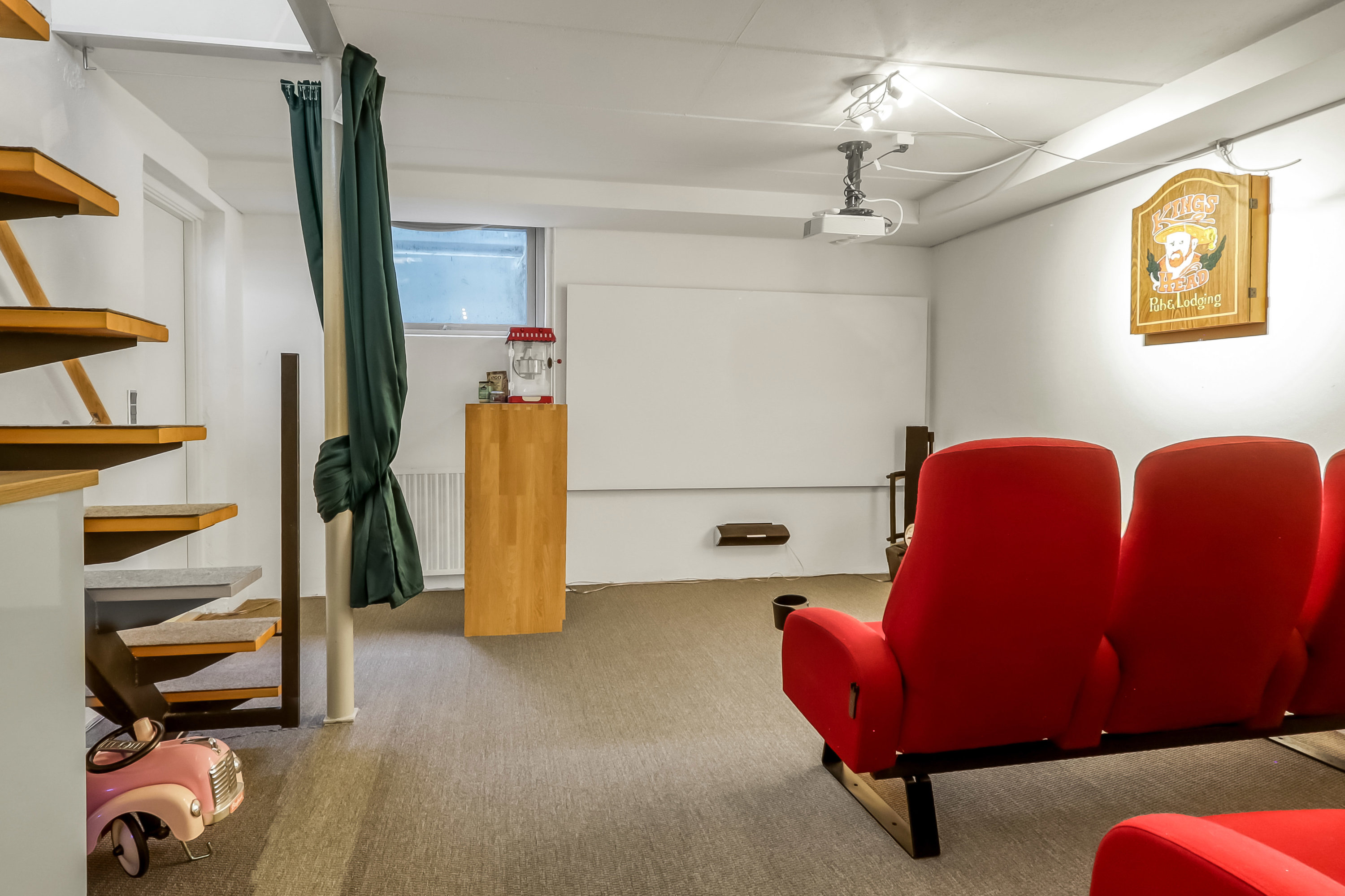 Fremhævet stue billede i fuldskærmstilstand. Billede af Tordenskjoldsvej 5, Tåsinge, 5700 Svendborg