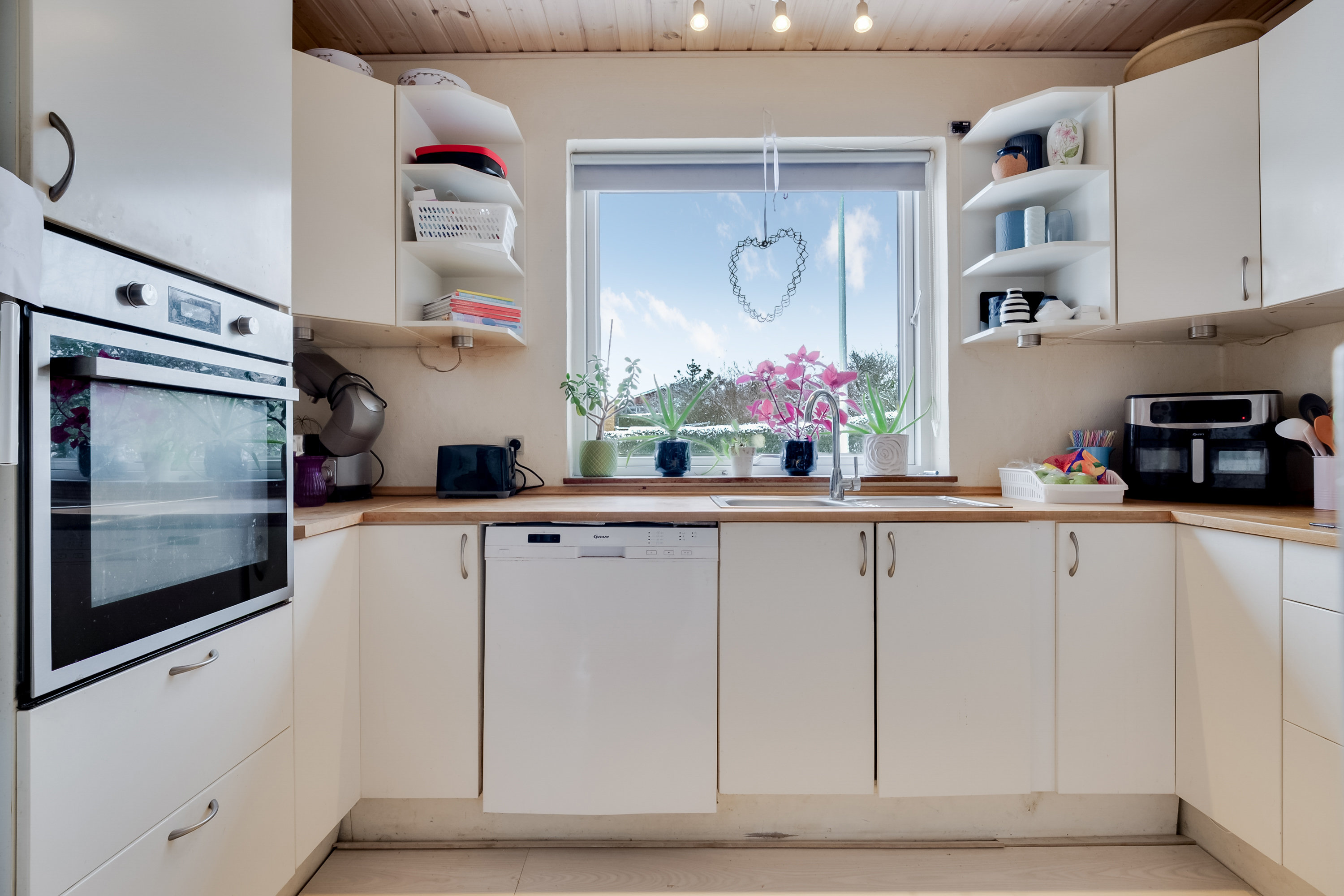 Miniaturebillede 2: køkken. Billede af Humlevænget 6, 5771 Stenstrup