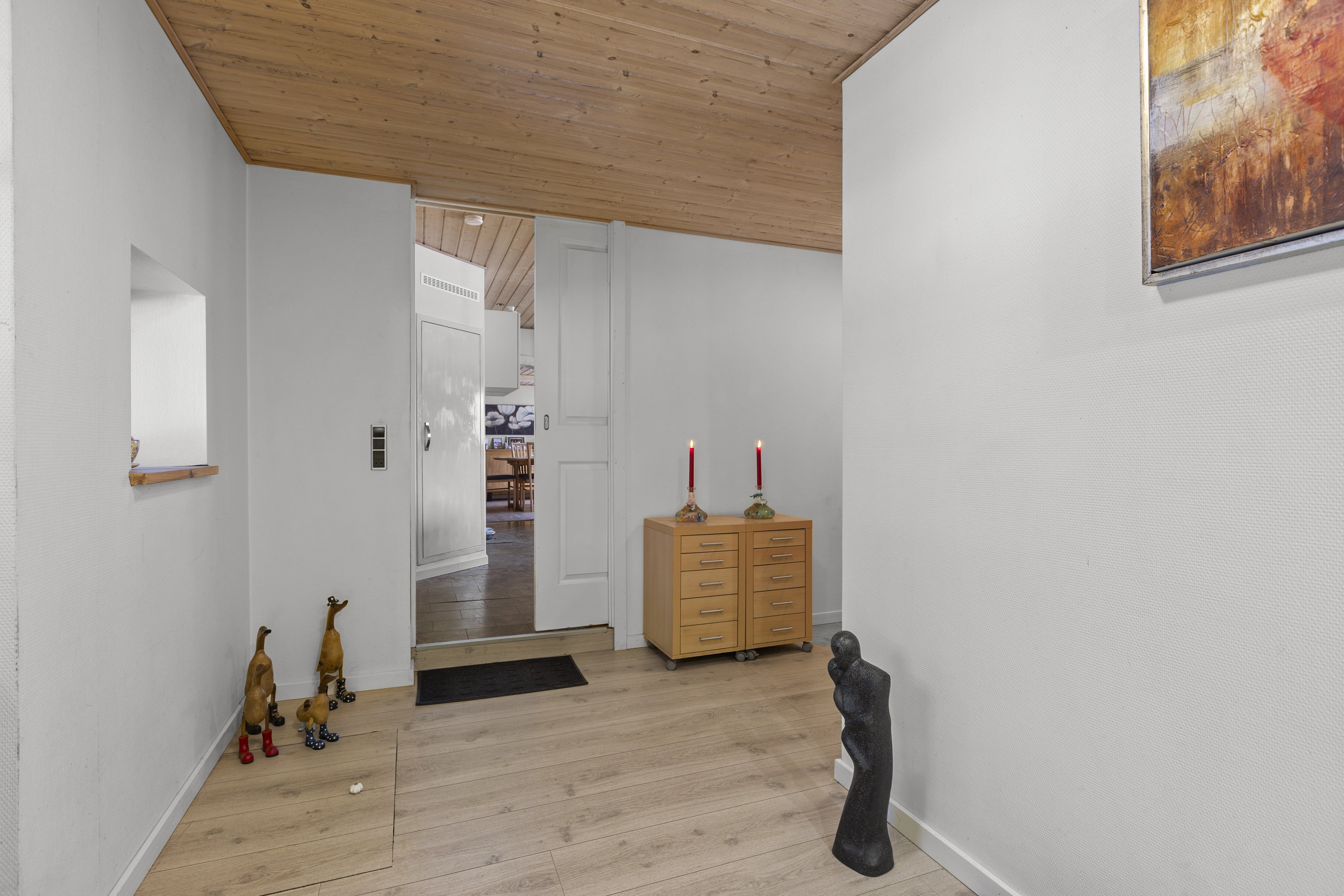 Fremhævet gang billede i fuldskærmstilstand. Billede af Asmindrup 24, 4400 Kalundborg