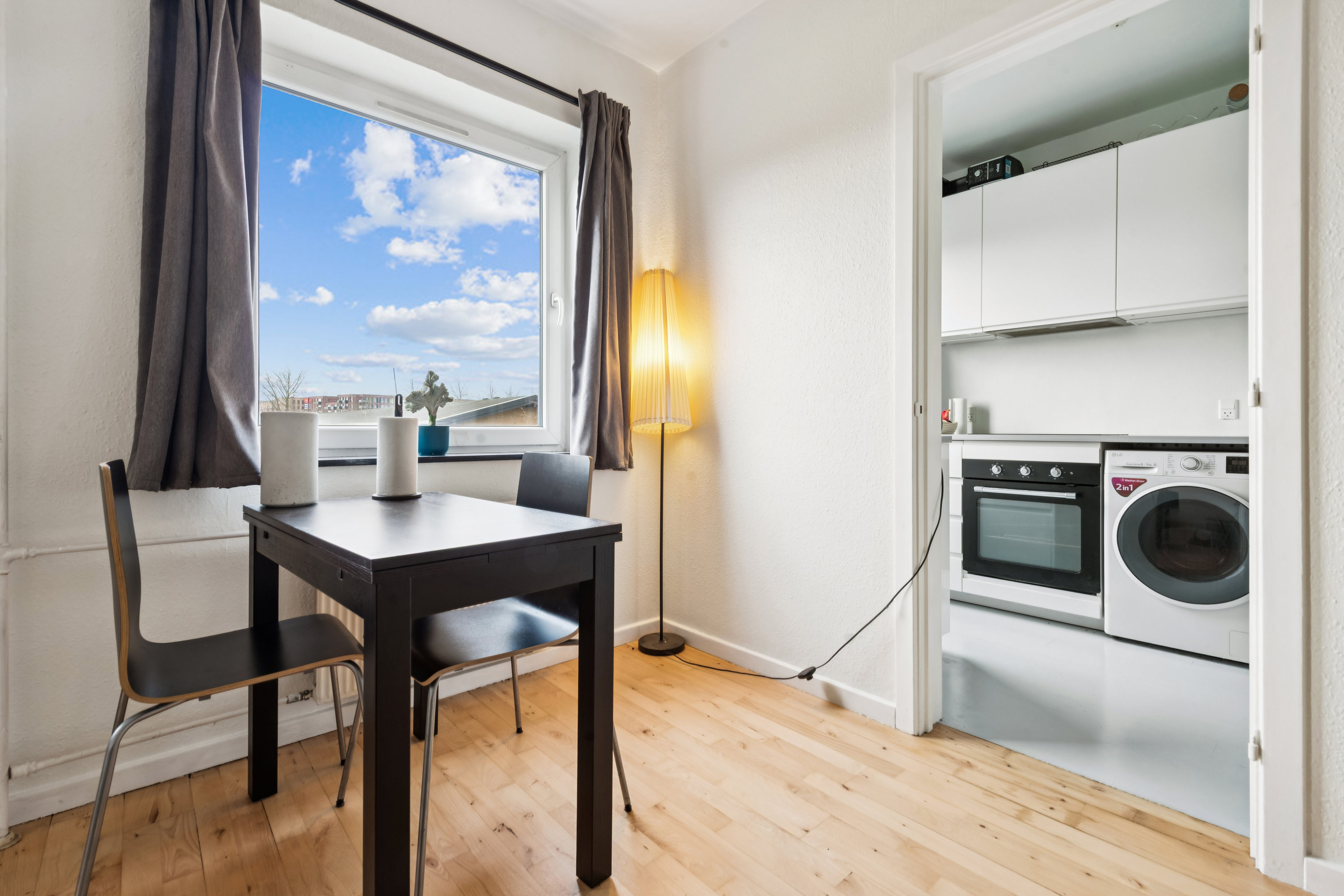 Fremhævet køkken billede i fuldskærmstilstand. Billede af Rønnevangshusene 39, 1. mf., 2630 Taastrup