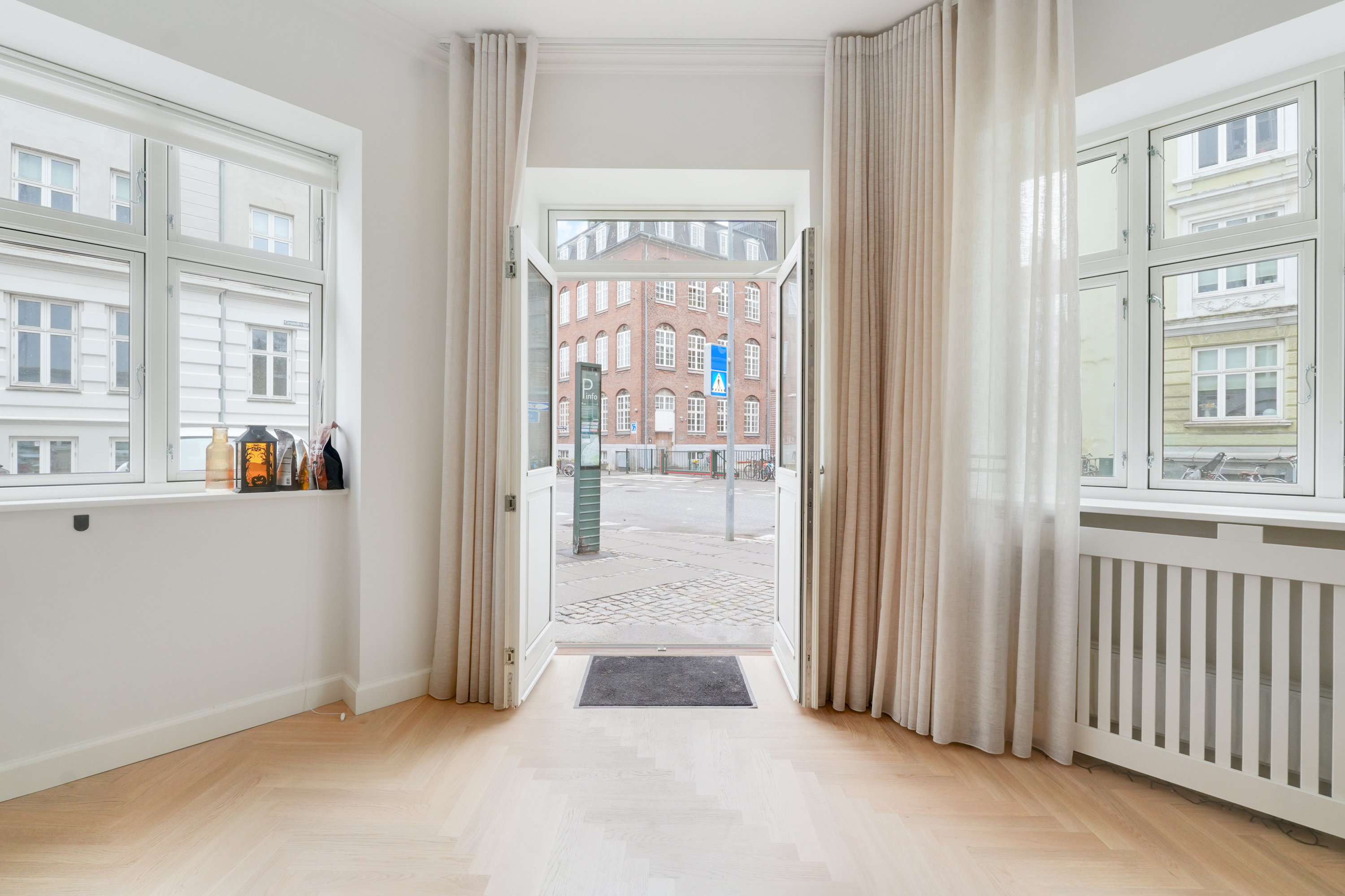 Fremhævet andet billede i fuldskærmstilstand. Billede af Grundtvigsvej 18, st.. mf., 1864 Frederiksberg C