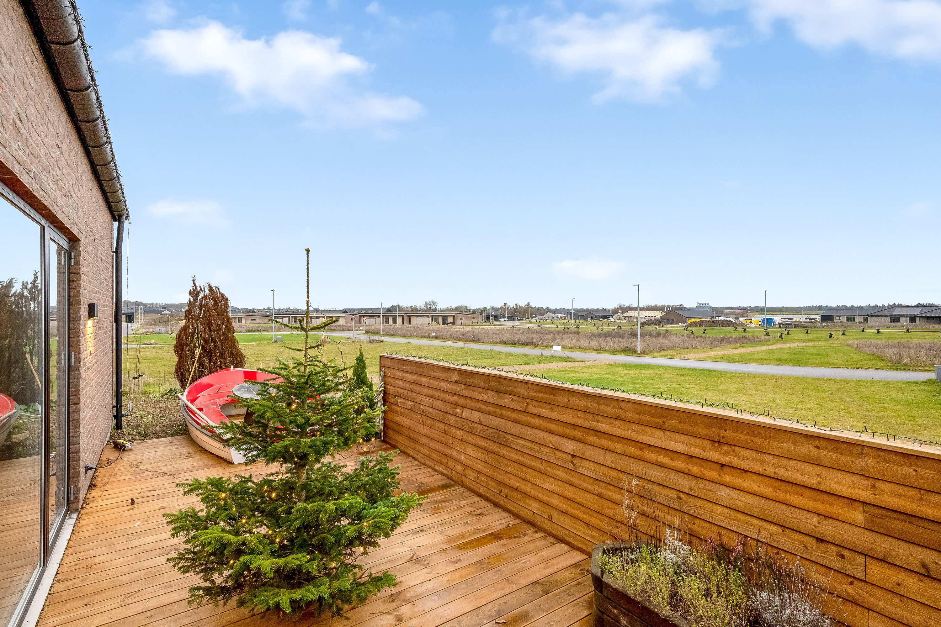 Fremhævet terrasse billede i fuldskærmstilstand. Billede af Sikahjorten 12, Halgårde, 7500 Holstebro