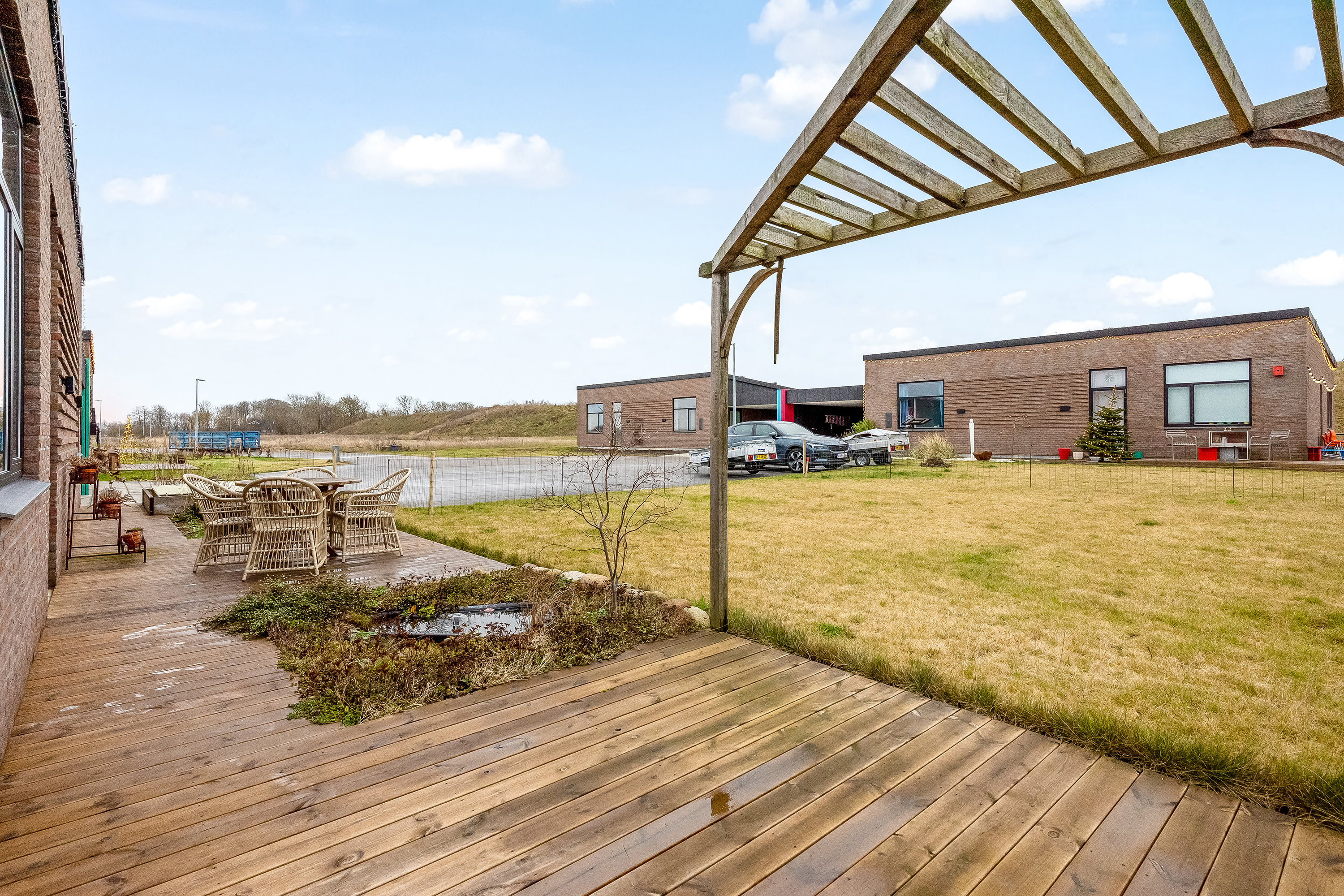 Fremhævet terrasse billede i fuldskærmstilstand. Billede af Sikahjorten 12, Halgårde, 7500 Holstebro