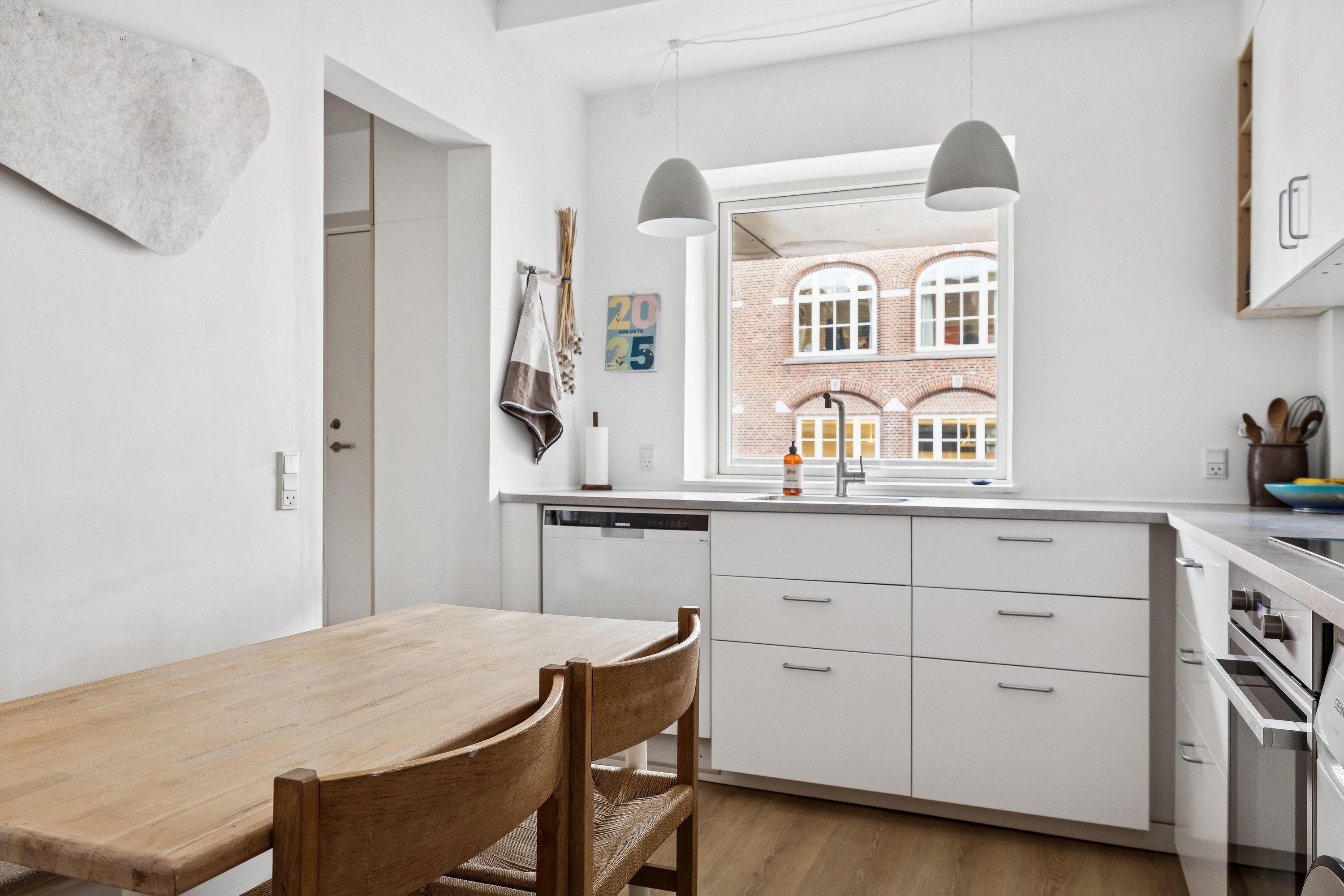 Fremhævet køkken billede i fuldskærmstilstand. Billede af Albanigade 67, 1. 7., 5000 Odense C