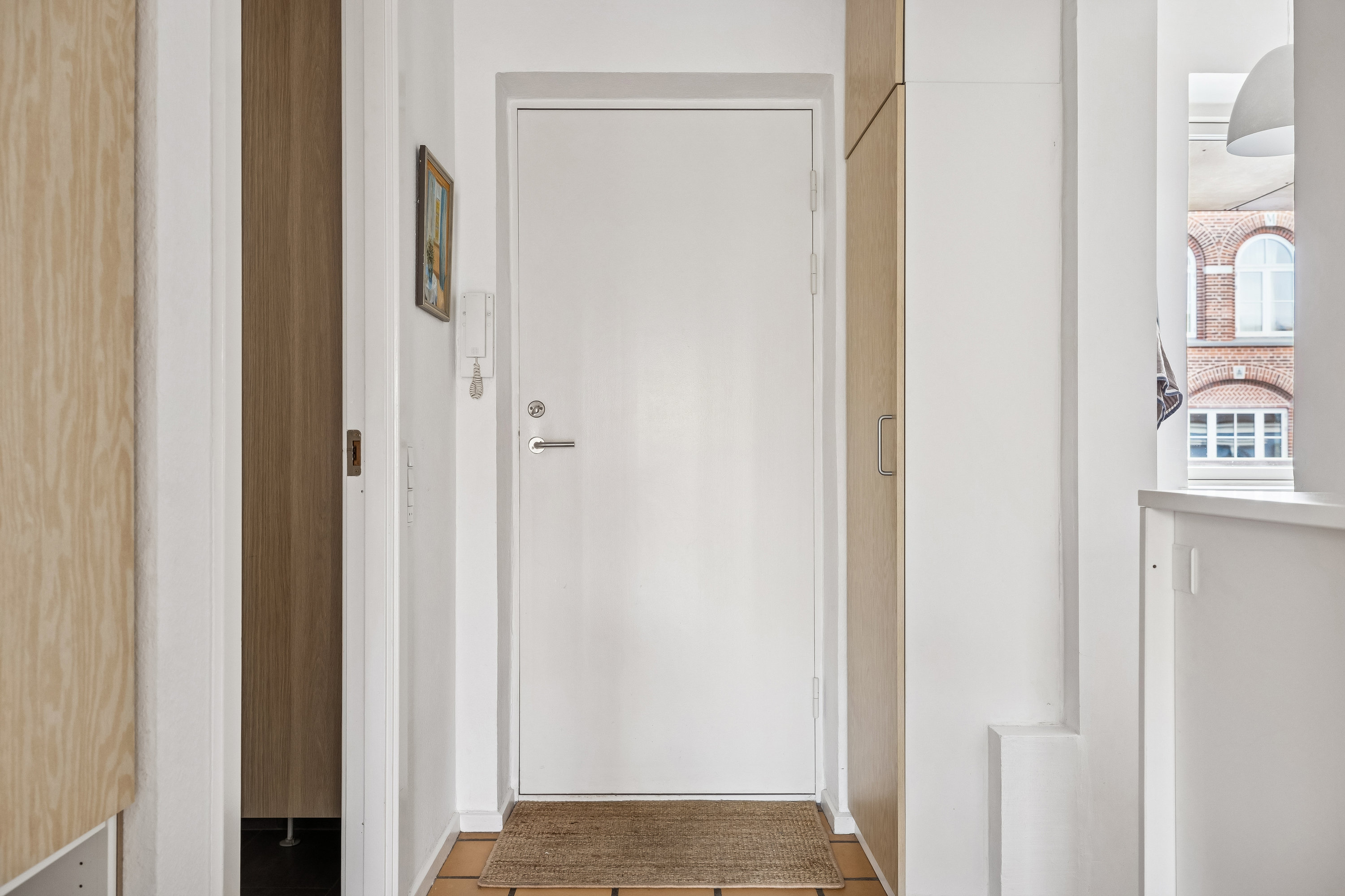 Miniaturebillede 1: entré. Billede af Albanigade 67, 1. 7., 5000 Odense C