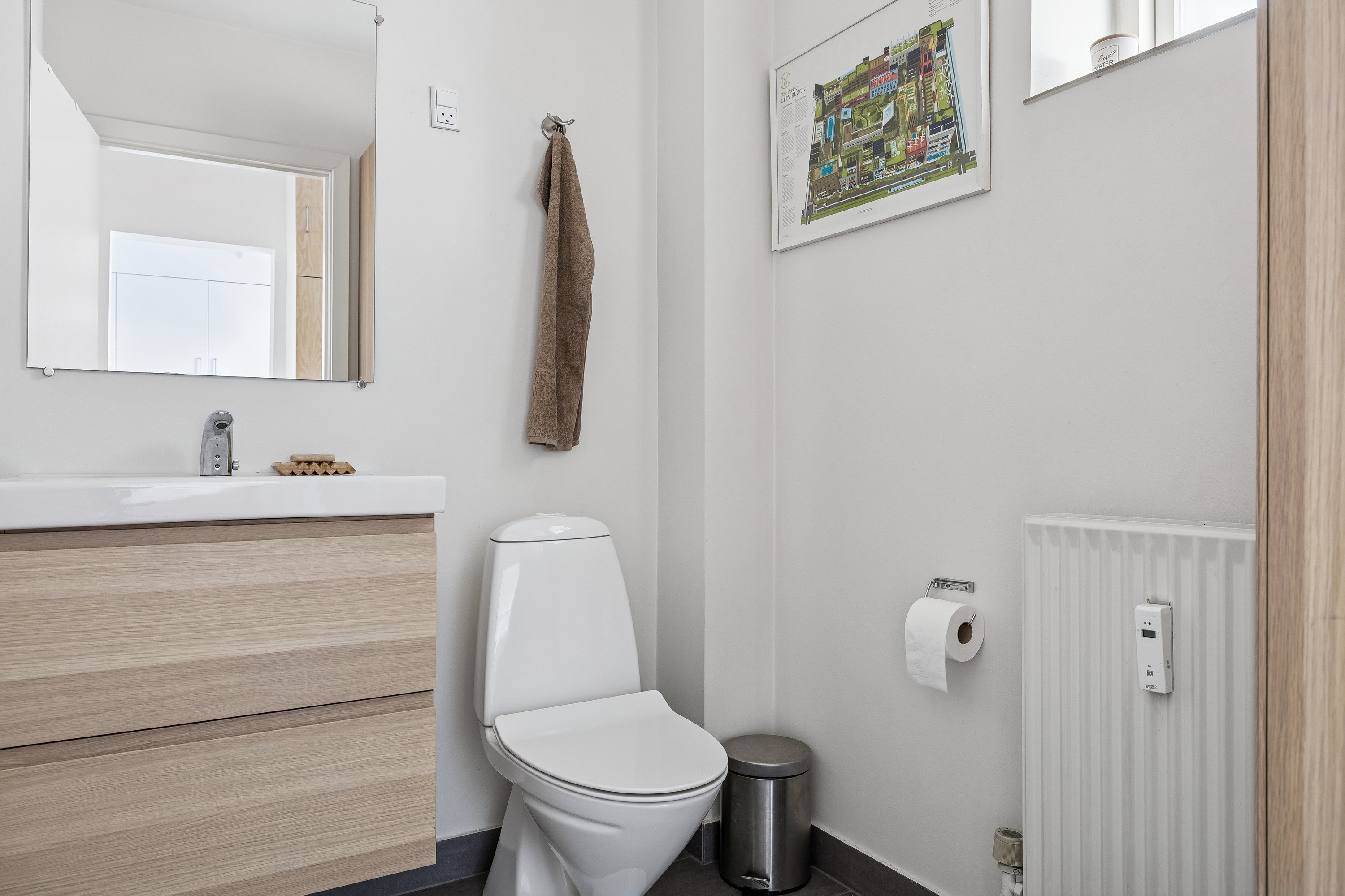 Fremhævet badeværelse billede i fuldskærmstilstand. Billede af Albanigade 67, 1. 7., 5000 Odense C