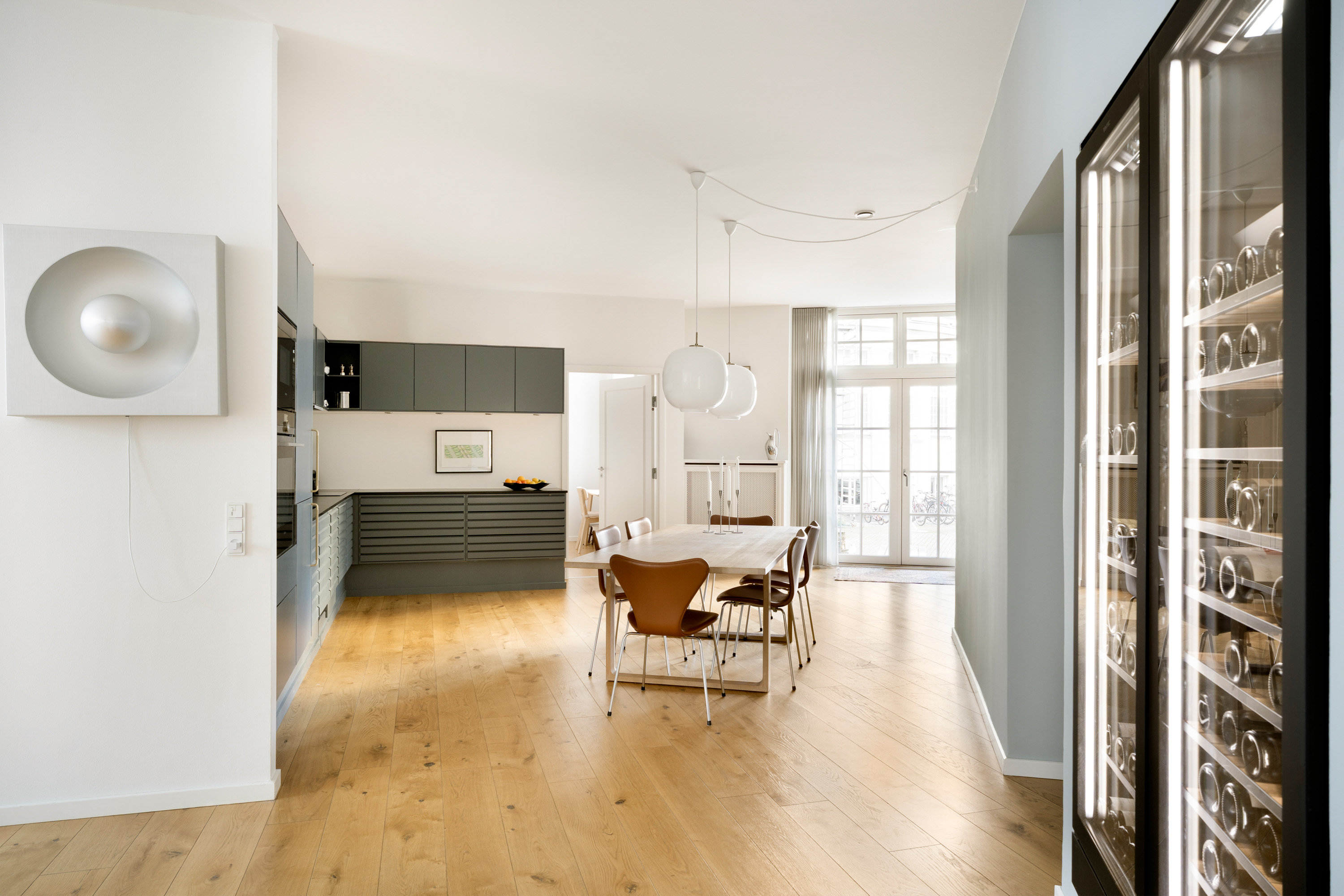 Miniaturebillede 1: . Billede af Hambrosgade 6, st. tv., 1562 København V