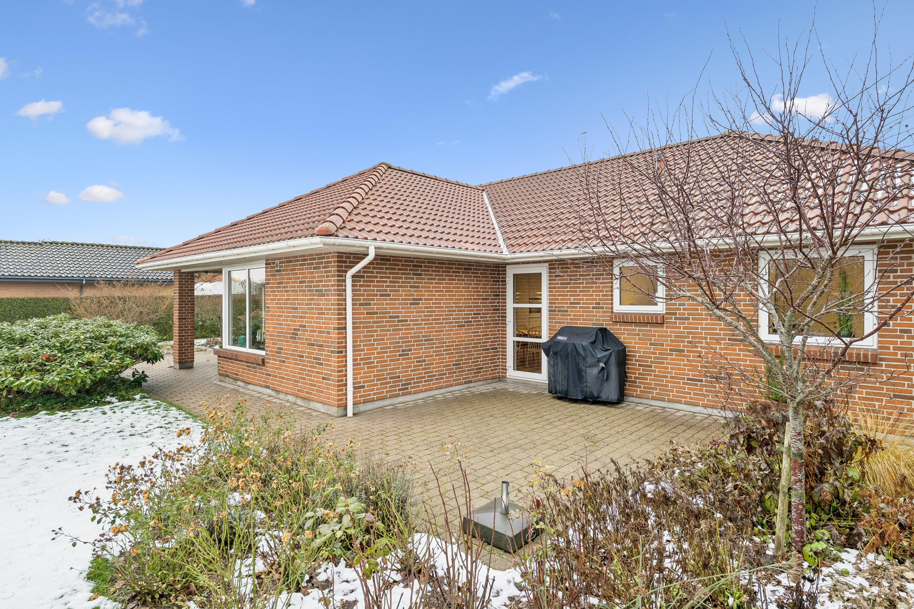 Fremhævet terrasse billede i fuldskærmstilstand. Billede af Årupvænget 23, 8722 Hedensted