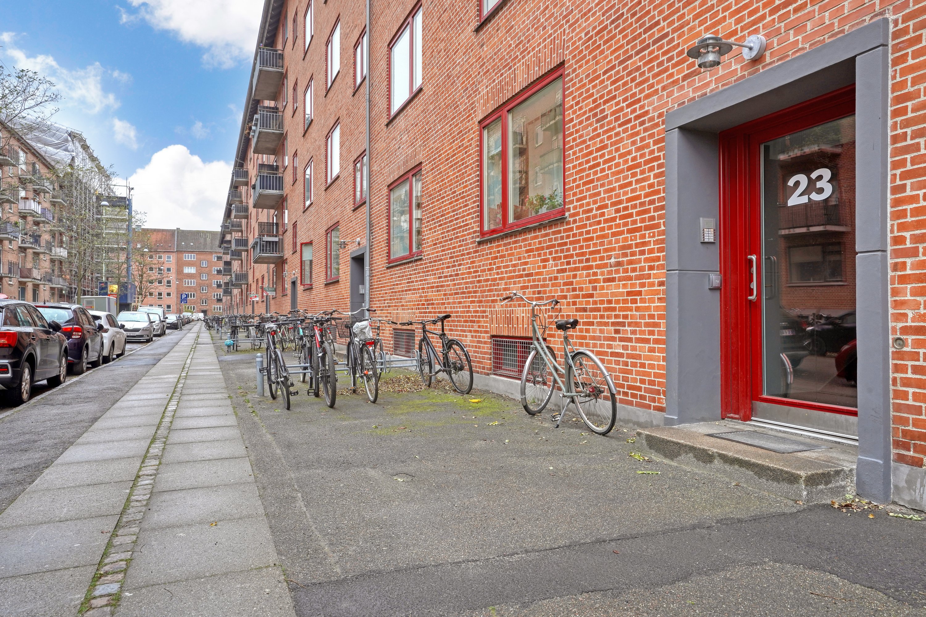 Fremhævet ejendommen billede i fuldskærmstilstand. Billede af Lauravej 23, 2. tv., 2500 Valby