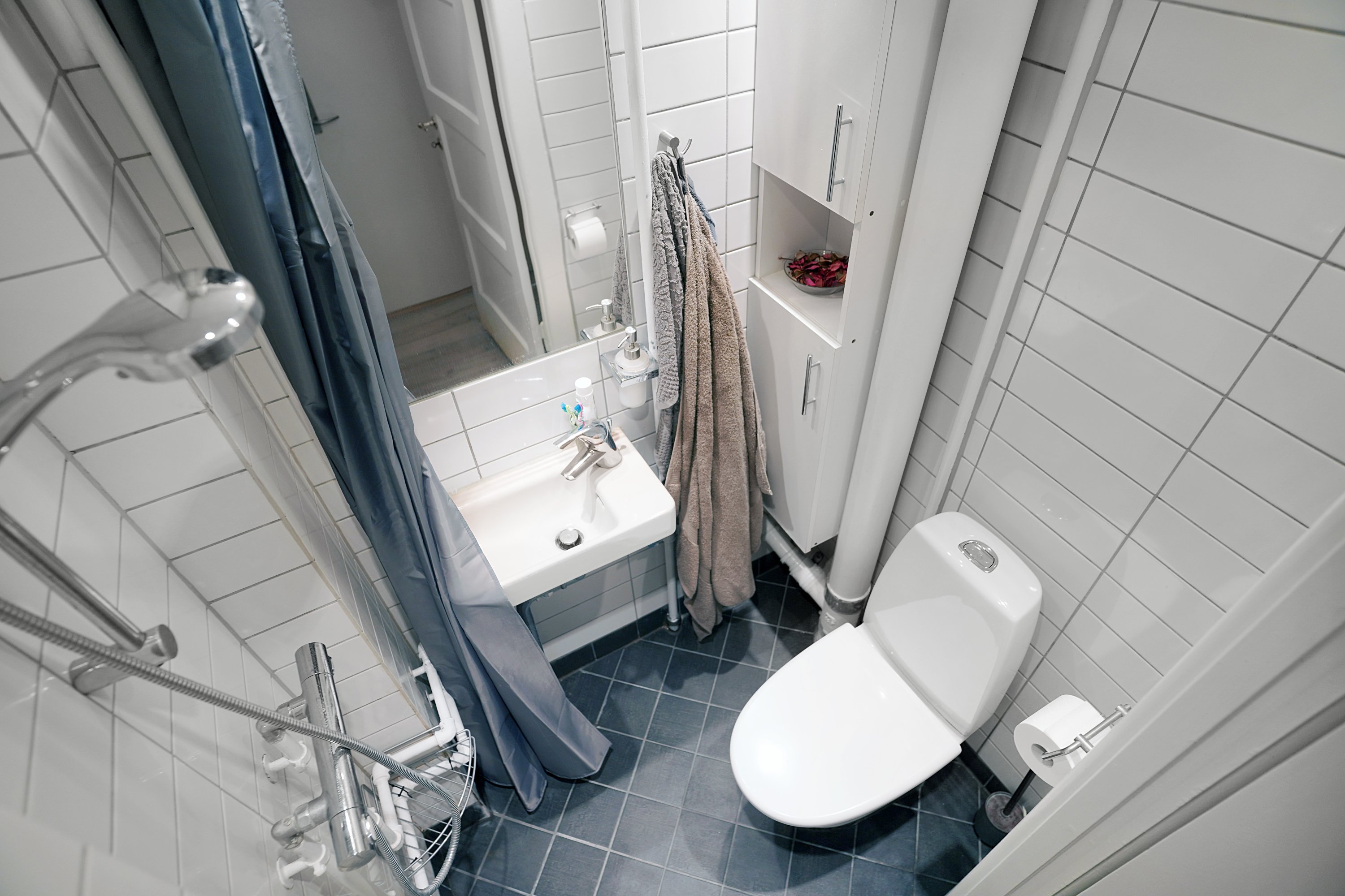 Fremhævet badeværelse billede i fuldskærmstilstand. Billede af Lauravej 23, 2. tv., 2500 Valby