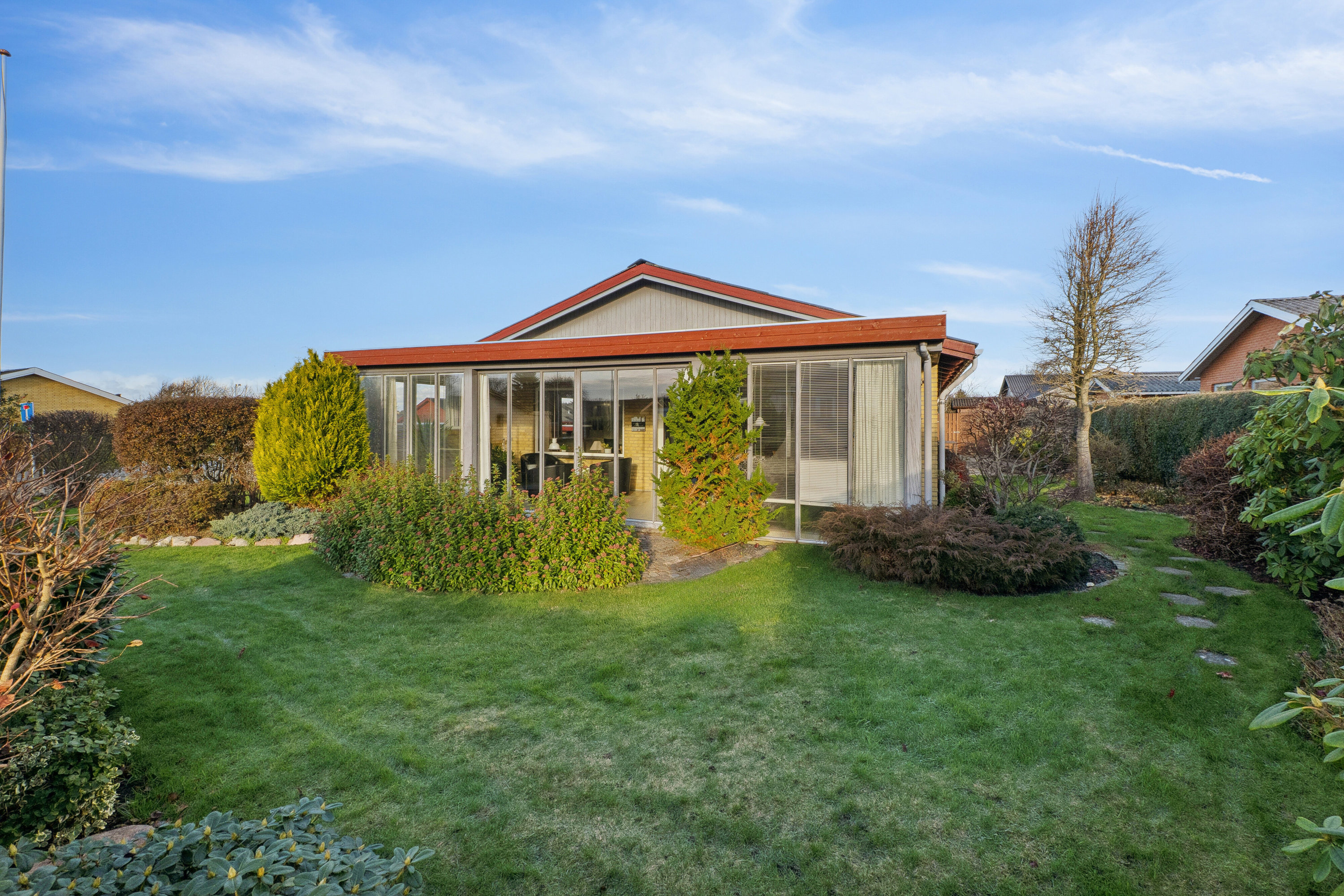 Fremhævet set fra haven billede i fuldskærmstilstand. Billede af Skolevænget 34, Tingstrup, 7700 Thisted