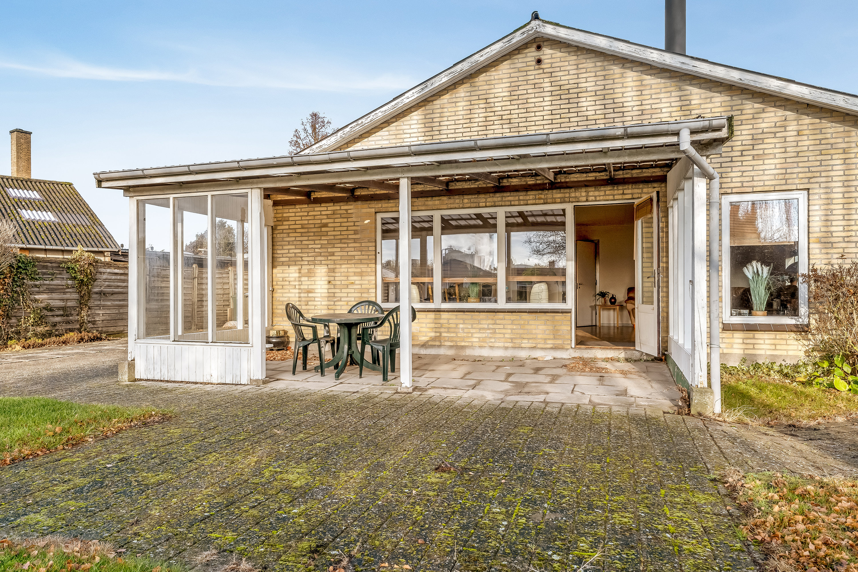 Fremhævet overdækket terrasse billede i fuldskærmstilstand. Billede af Marius Nielsens Allé 1, 4900 Nakskov