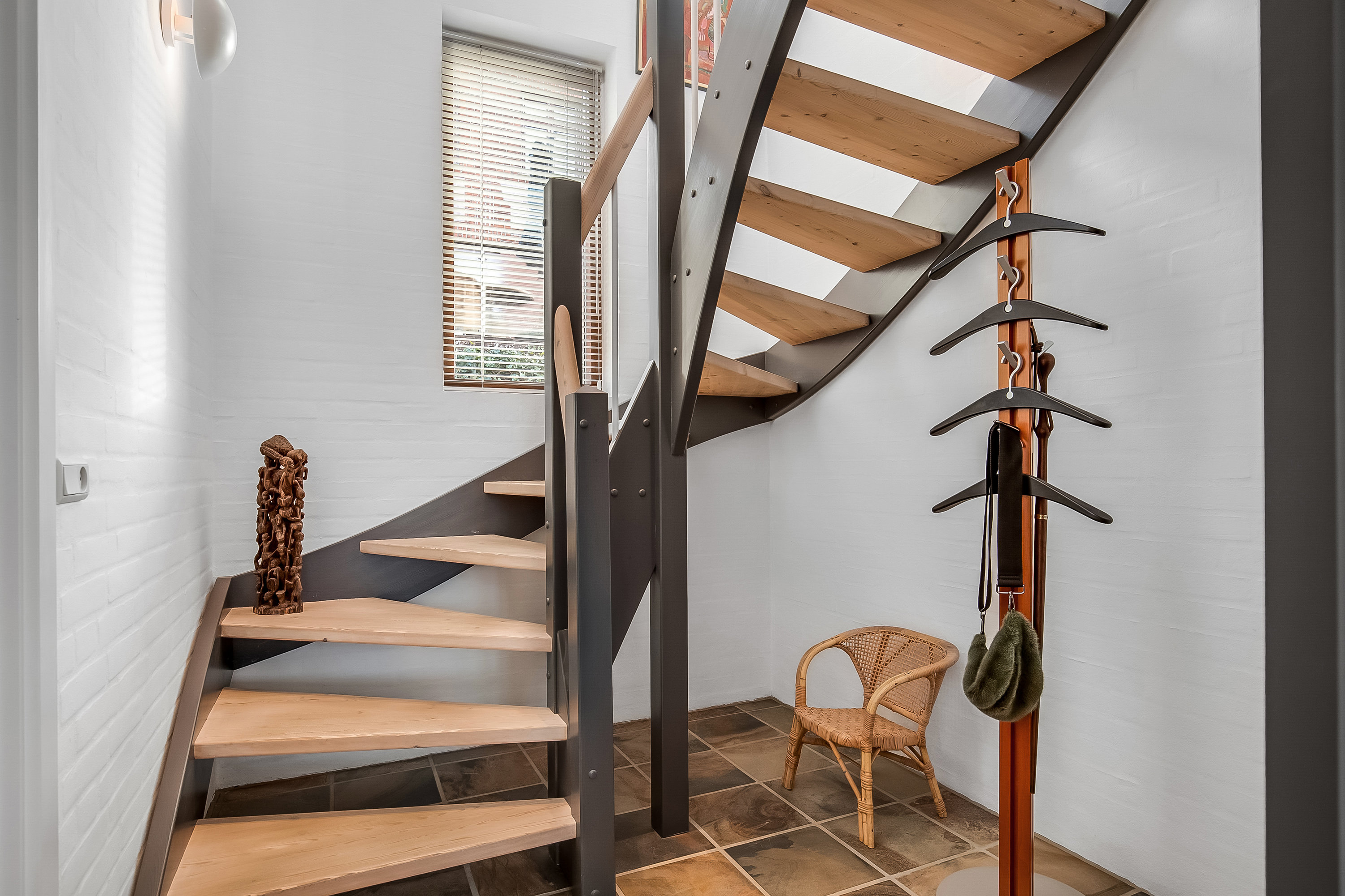 Fremhævet trappe billede i fuldskærmstilstand. Billede af Krintelsvej 8, 7120 Vejle Øst