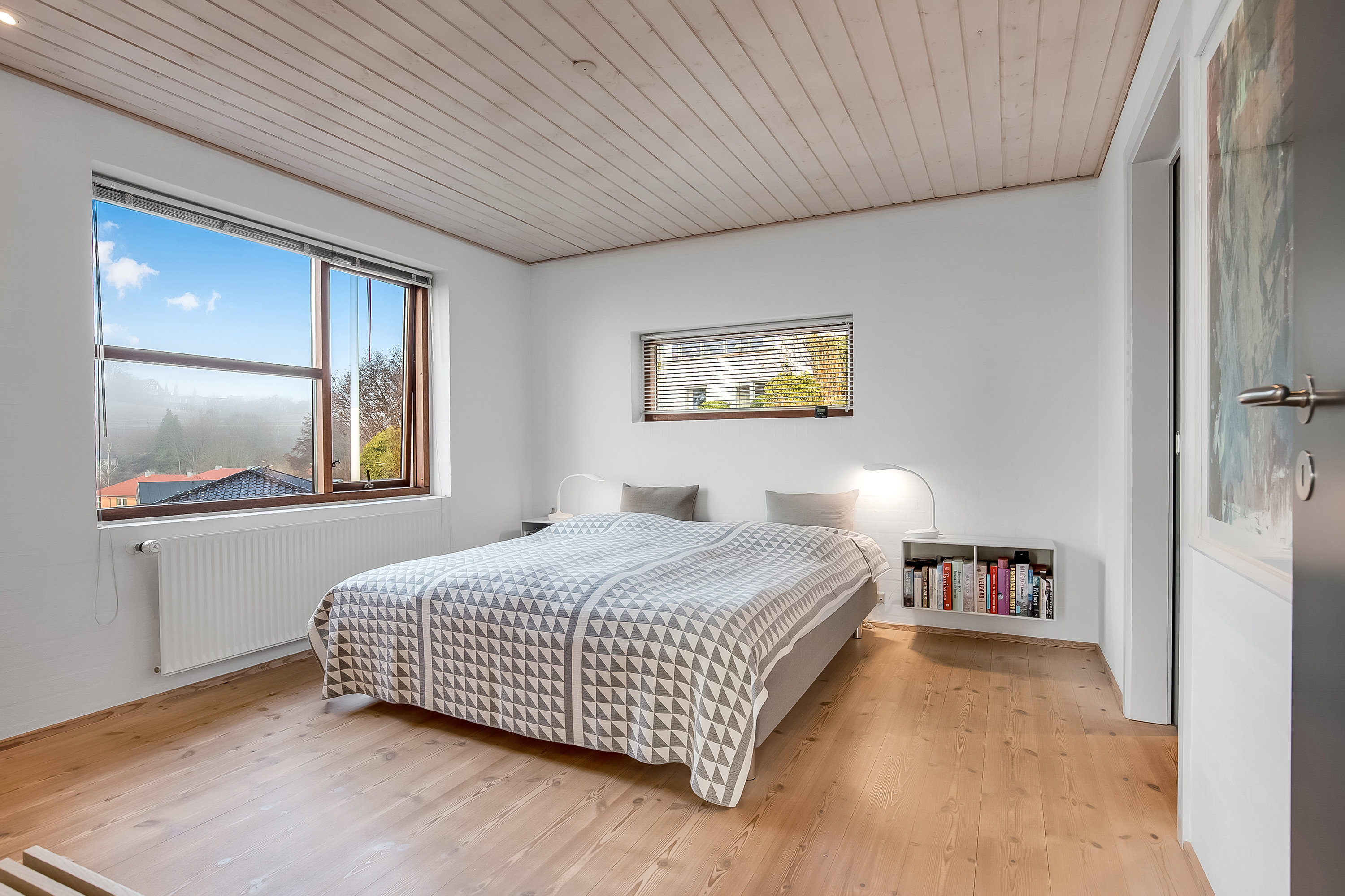 Fremhævet soveværelse billede i fuldskærmstilstand. Billede af Krintelsvej 8, 7120 Vejle Øst