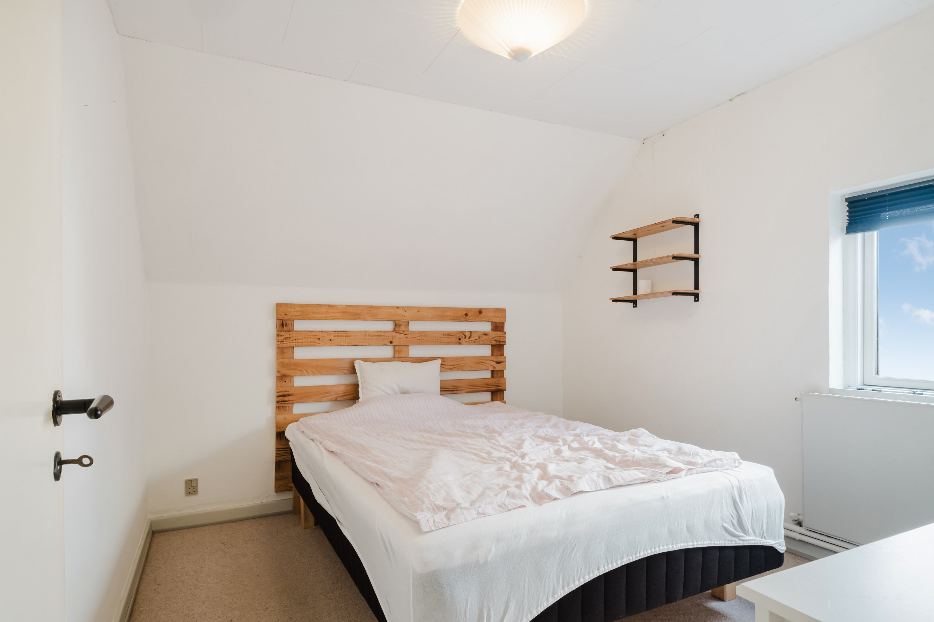 Fremhævet soveværelse billede i fuldskærmstilstand. Billede af Klippen 3, Ølsted, 5672 Broby