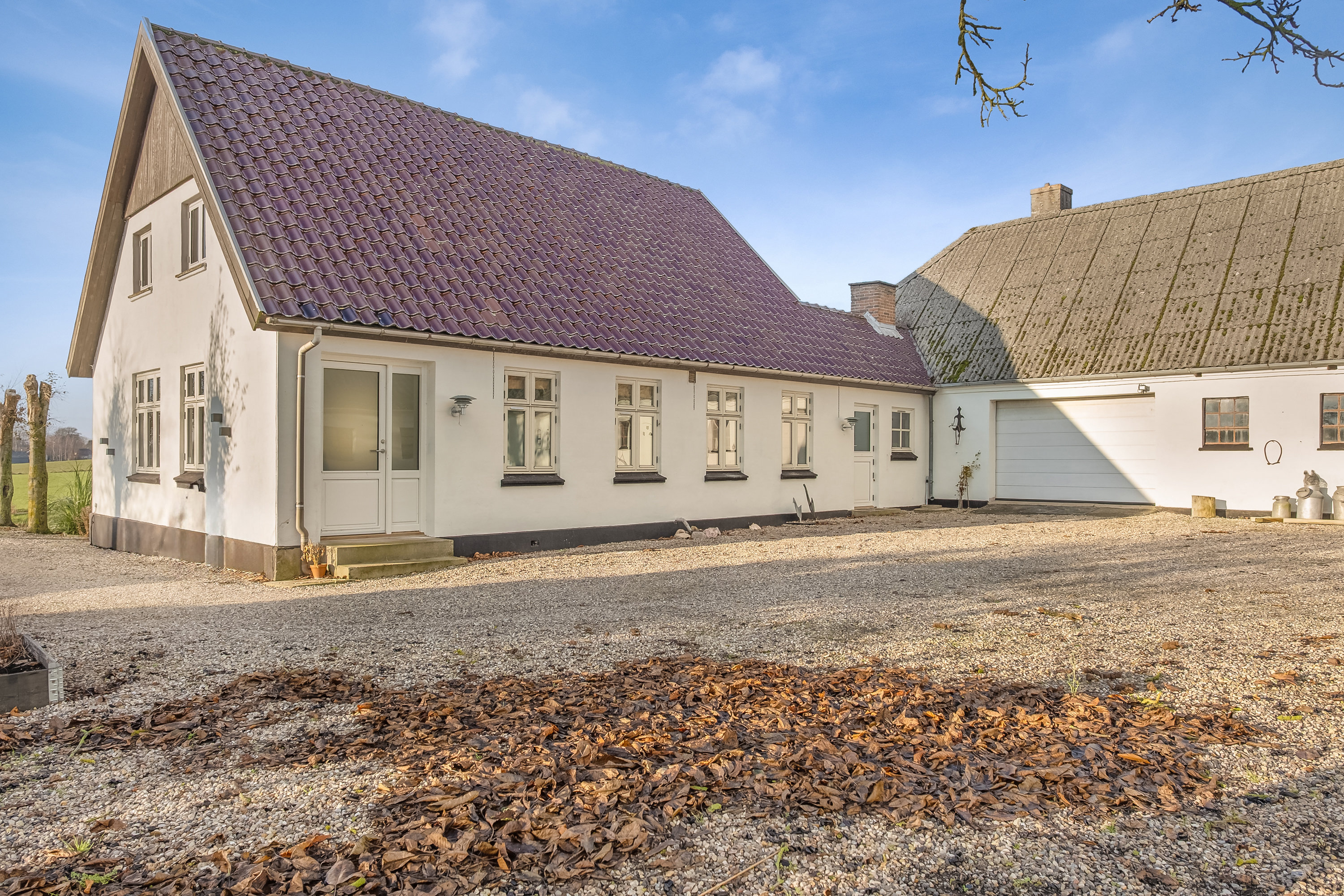 Fremhævet facade billede i fuldskærmstilstand. Billede af Klippen 3, Ølsted, 5672 Broby