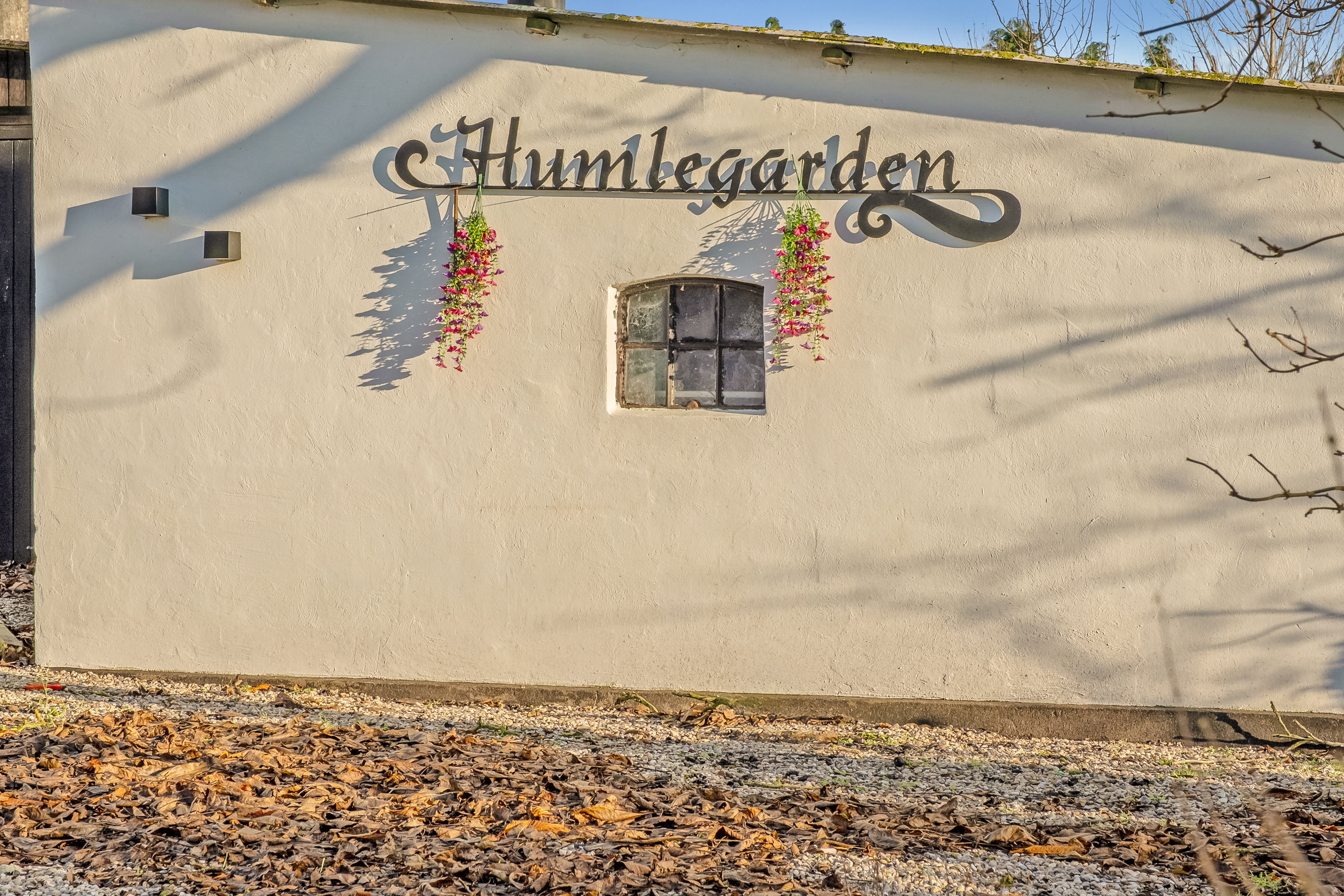 Fremhævet facade billede i fuldskærmstilstand. Billede af Klippen 3, Ølsted, 5672 Broby