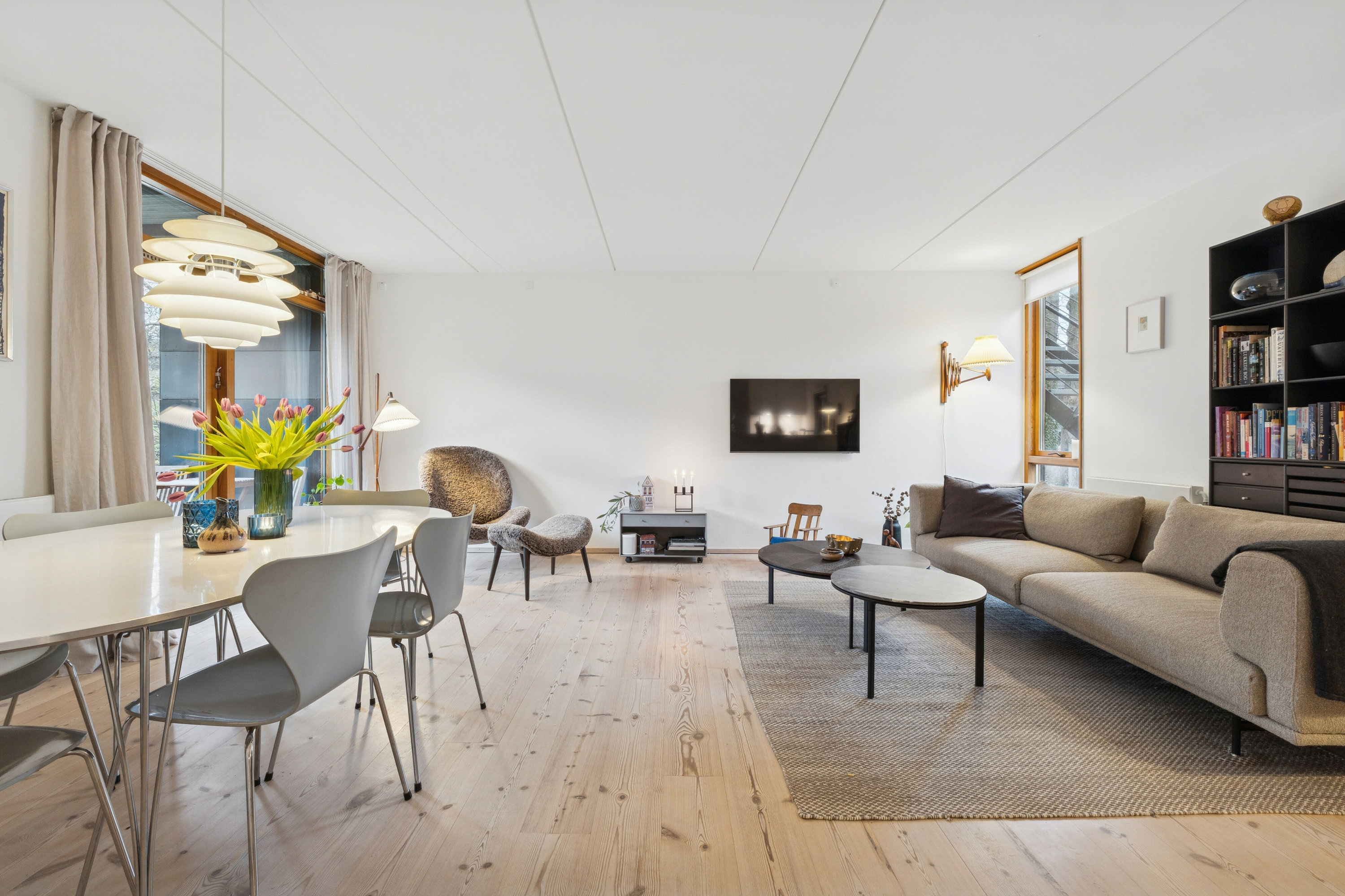 Miniaturebillede 1: spisestue. Billede af Dianas Have 71, 2970 Hørsholm