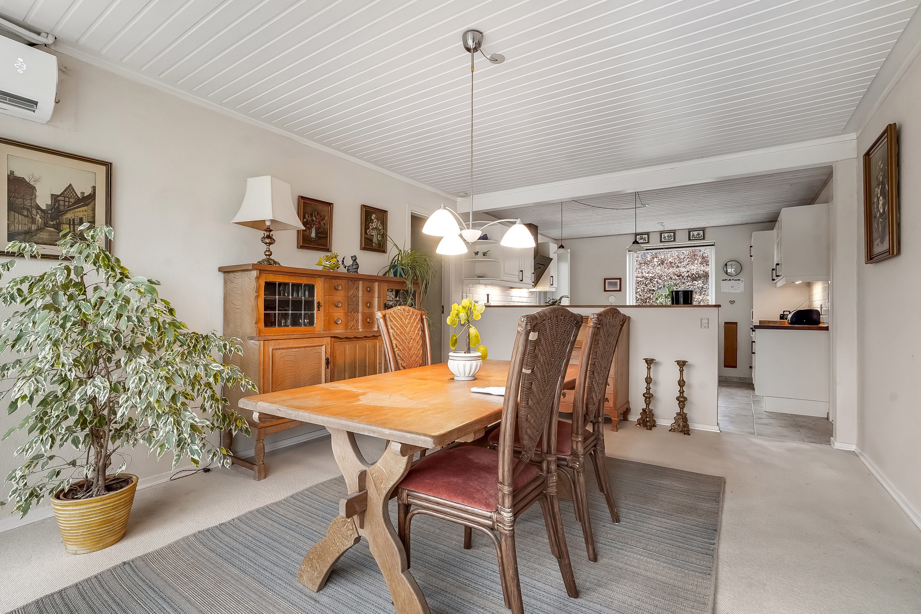 Fremhævet spisestue billede i fuldskærmstilstand. Billede af Vinkelvej 20, Brobyværk, 5672 Broby