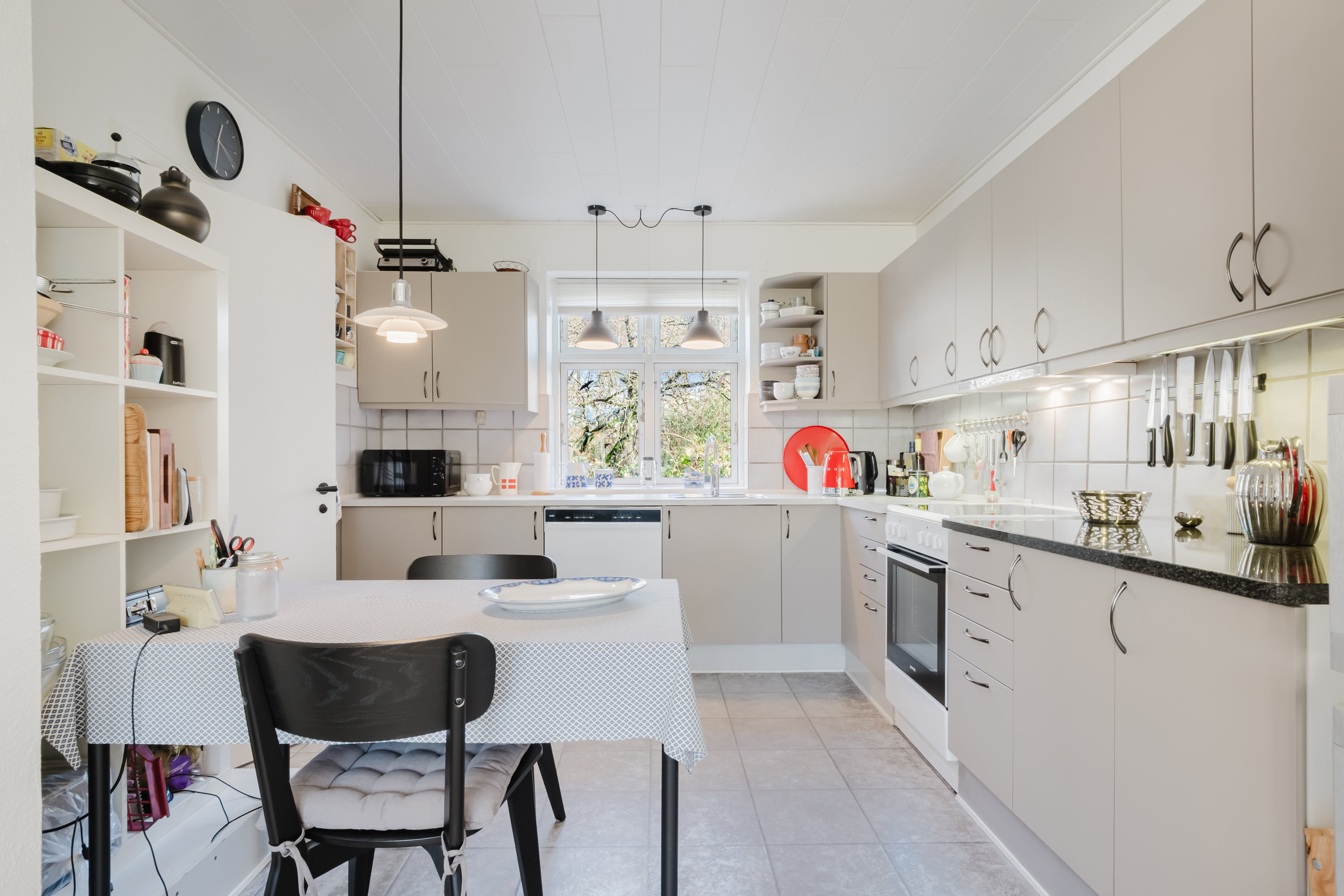 Fremhævet køkken billede i fuldskærmstilstand. Billede af Verningevej 18, Nr Broby, 5672 Broby