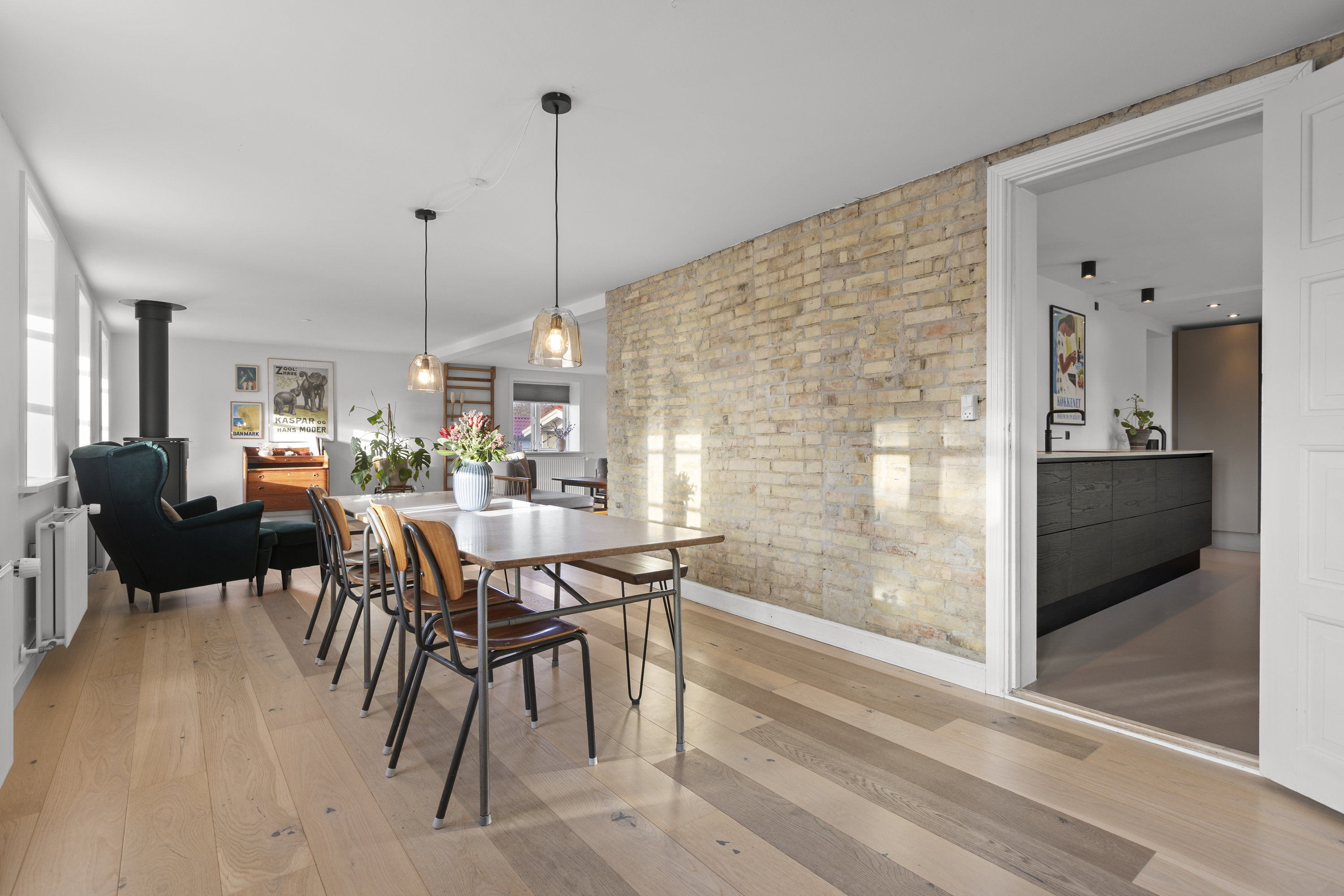 Fremhævet stue billede i fuldskærmstilstand. Billede af Marievangsvej 38, 4200 Slagelse