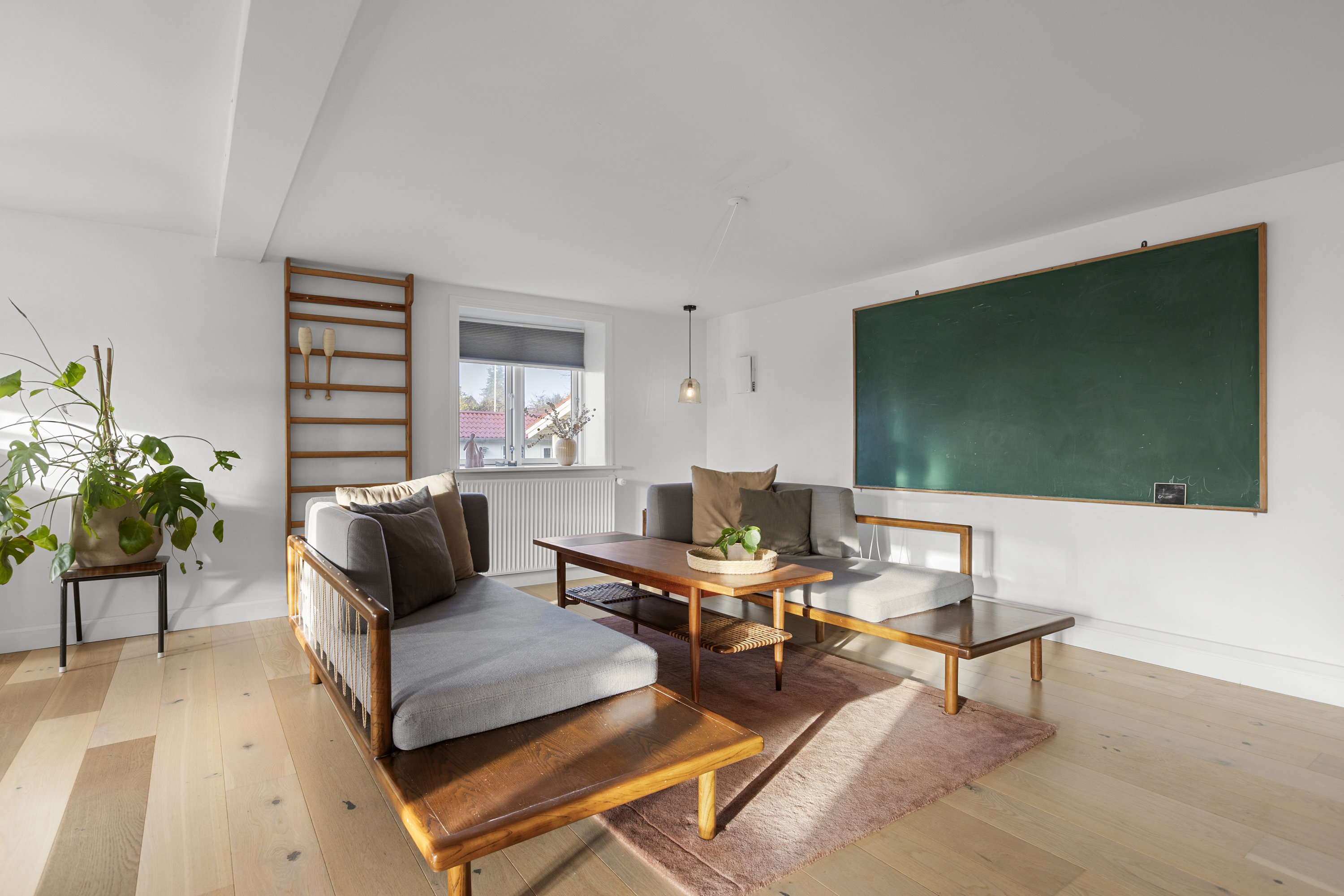 Fremhævet stue billede i fuldskærmstilstand. Billede af Marievangsvej 38, 4200 Slagelse