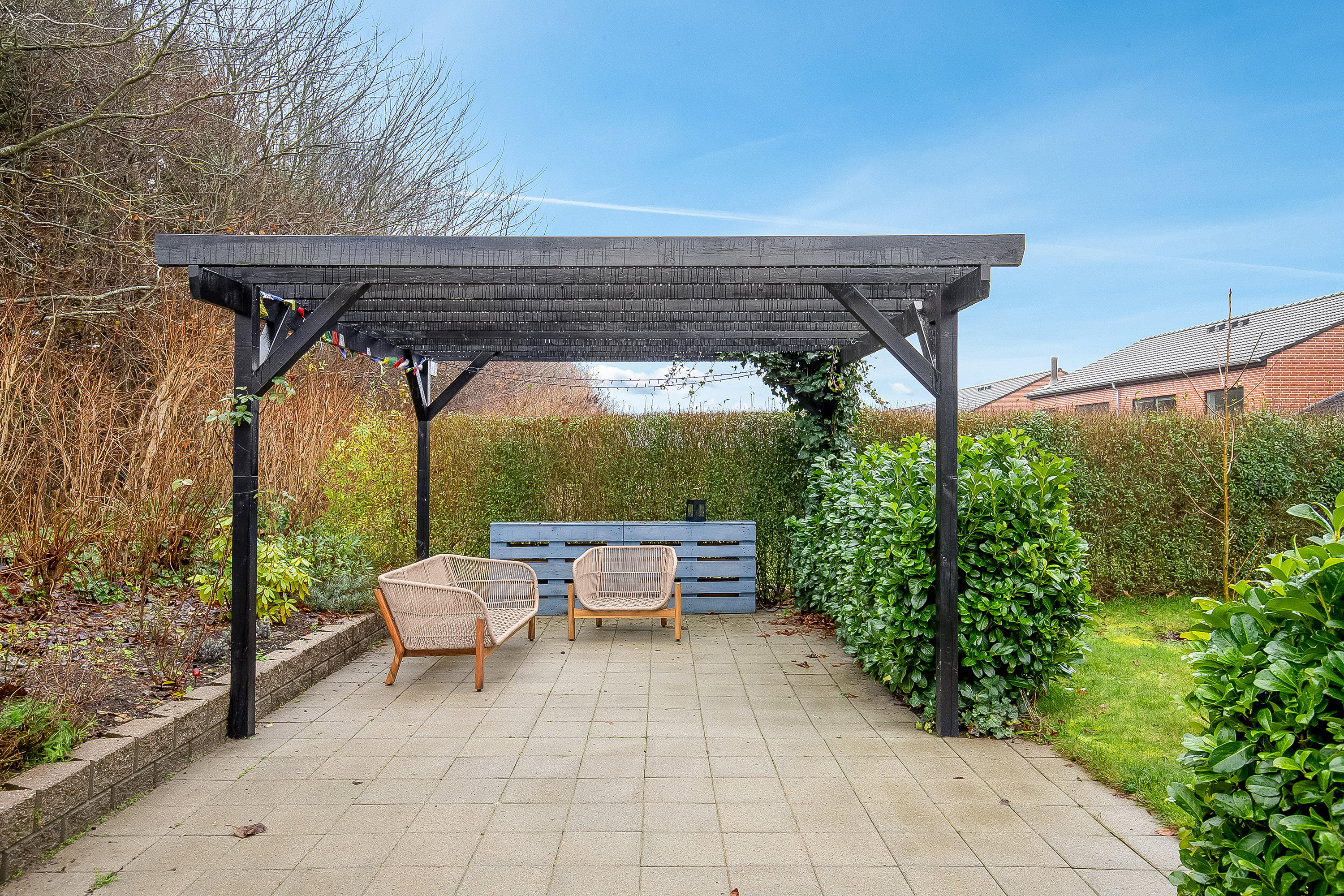 Fremhævet terrasse billede i fuldskærmstilstand. Billede af Degnevænget 34, 7100 Vejle