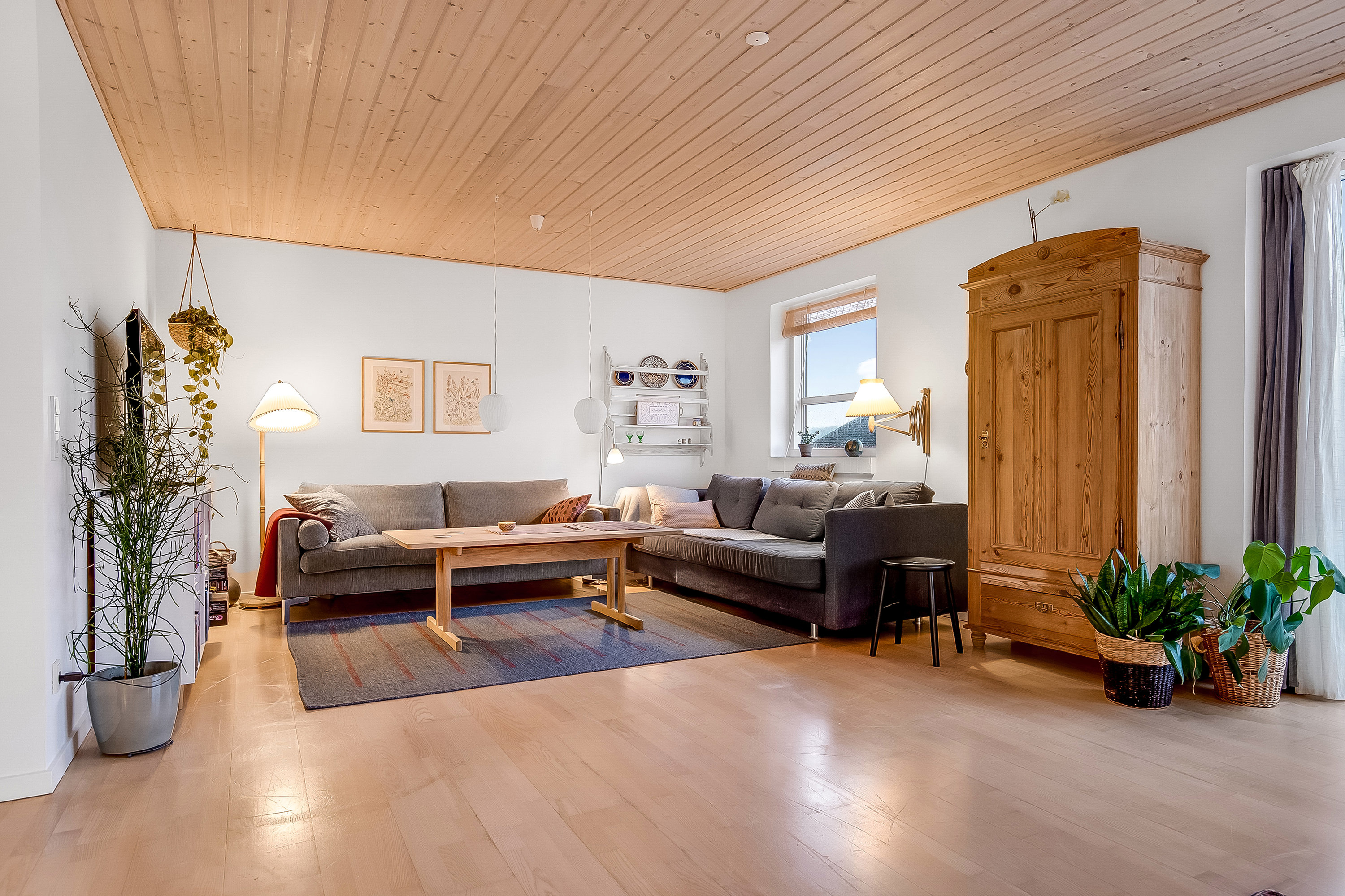 Fremhævet stue billede i fuldskærmstilstand. Billede af Degnevænget 34, 7100 Vejle