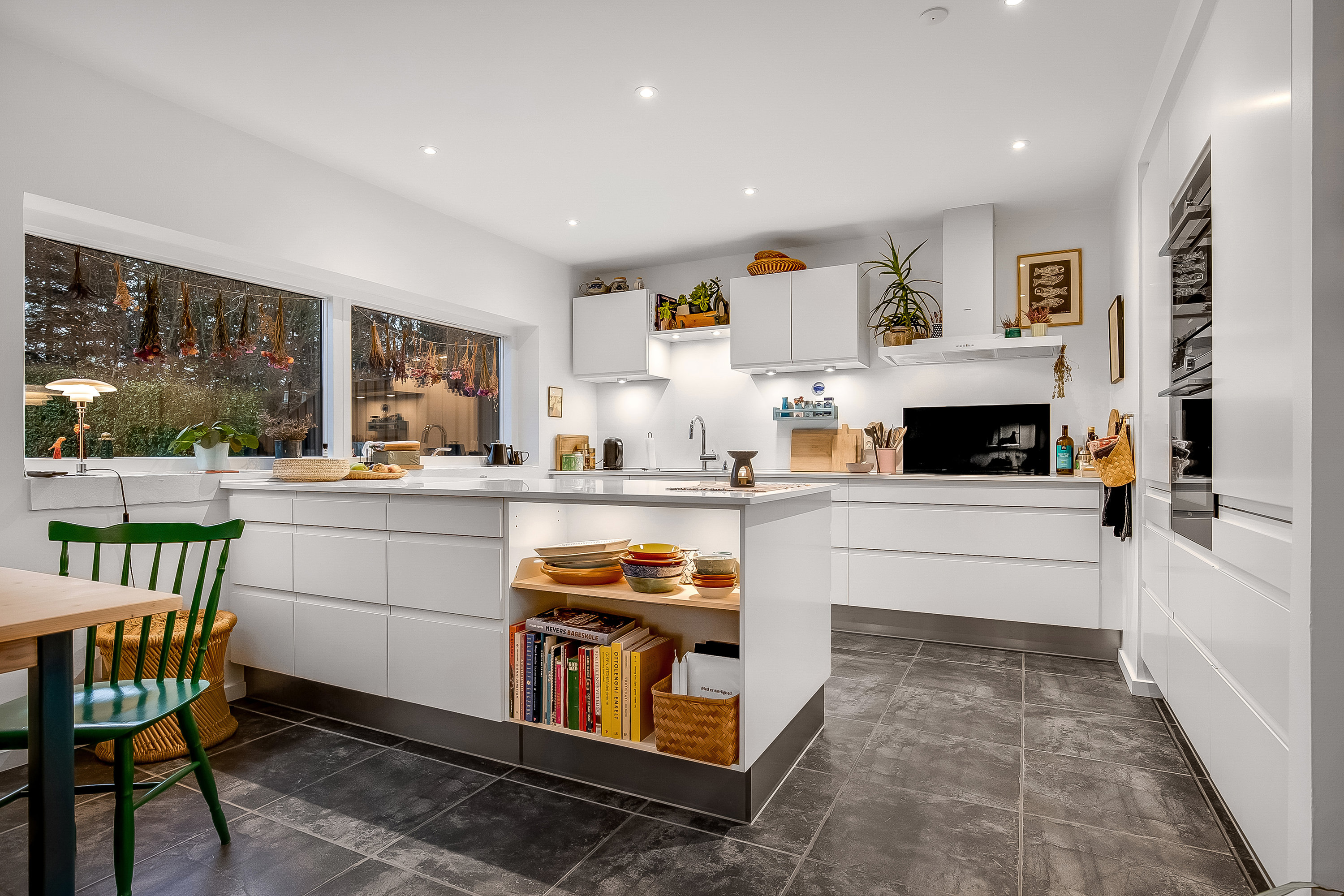 Fremhævet køkken alrum billede i fuldskærmstilstand. Billede af Degnevænget 34, 7100 Vejle