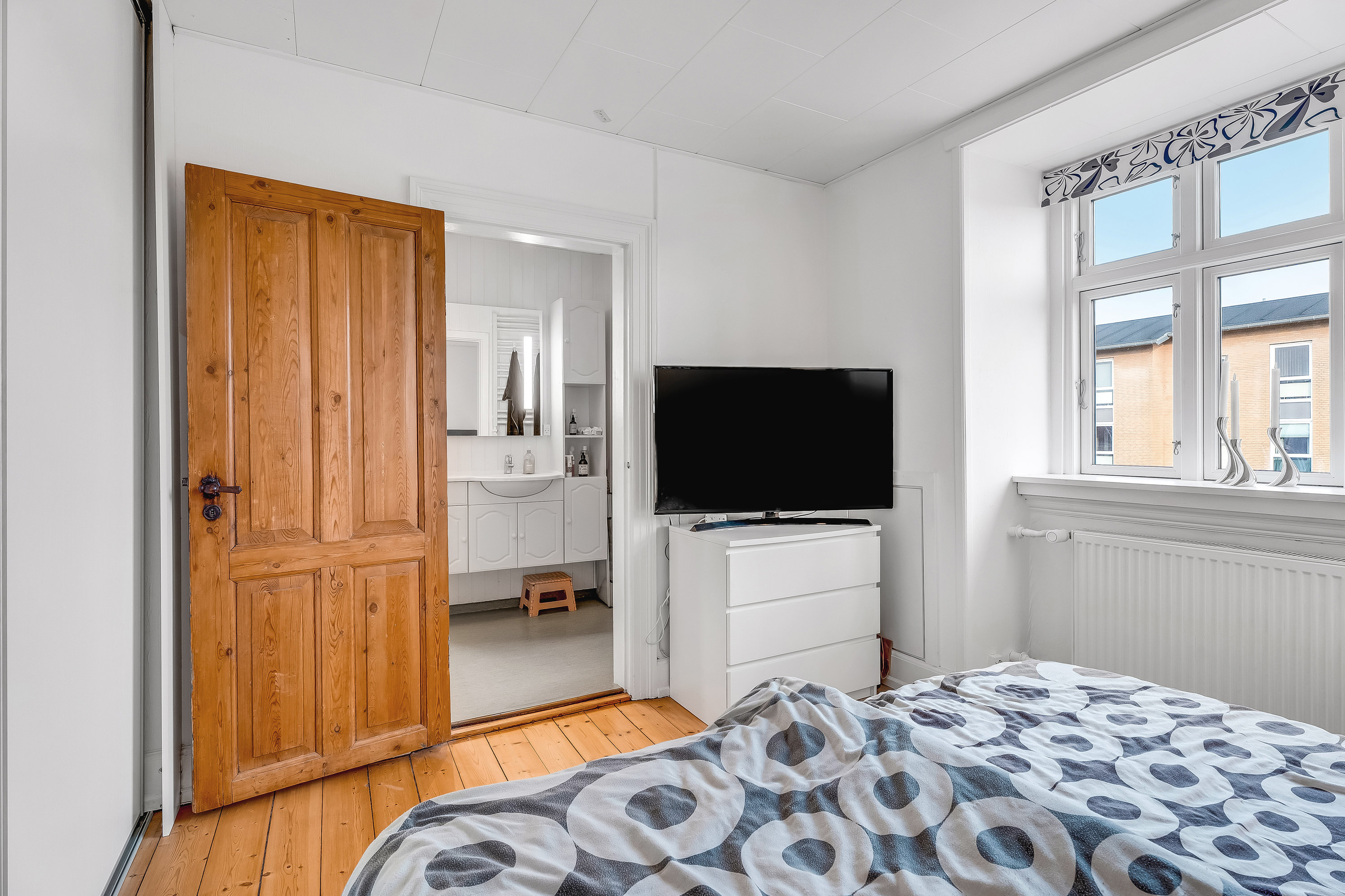 Fremhævet soveværelse billede i fuldskærmstilstand. Billede af Vesterskovvej 23, 4800 Nykøbing F