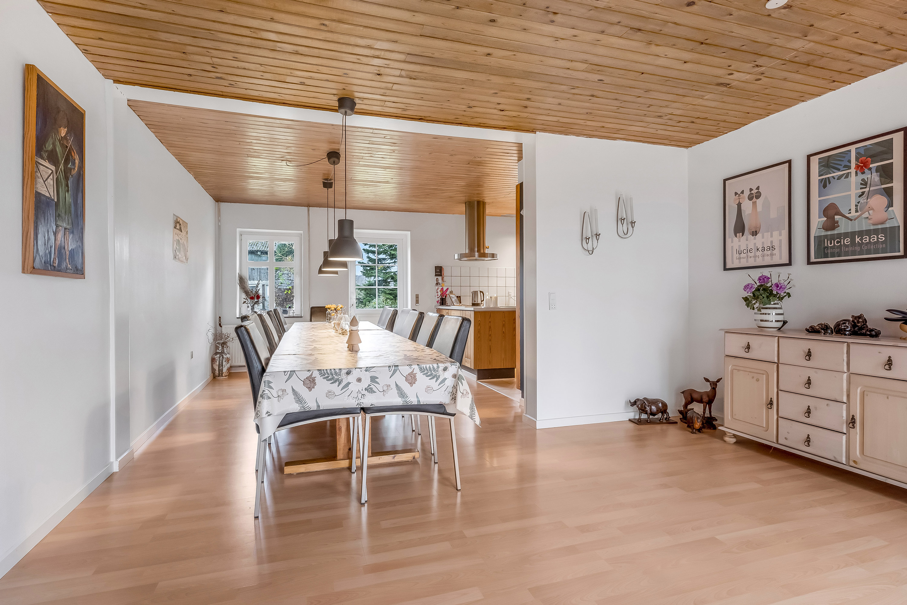 Fremhævet køkken billede i fuldskærmstilstand. Billede af Pogemosevej 27, Radsted, 4990 Sakskøbing