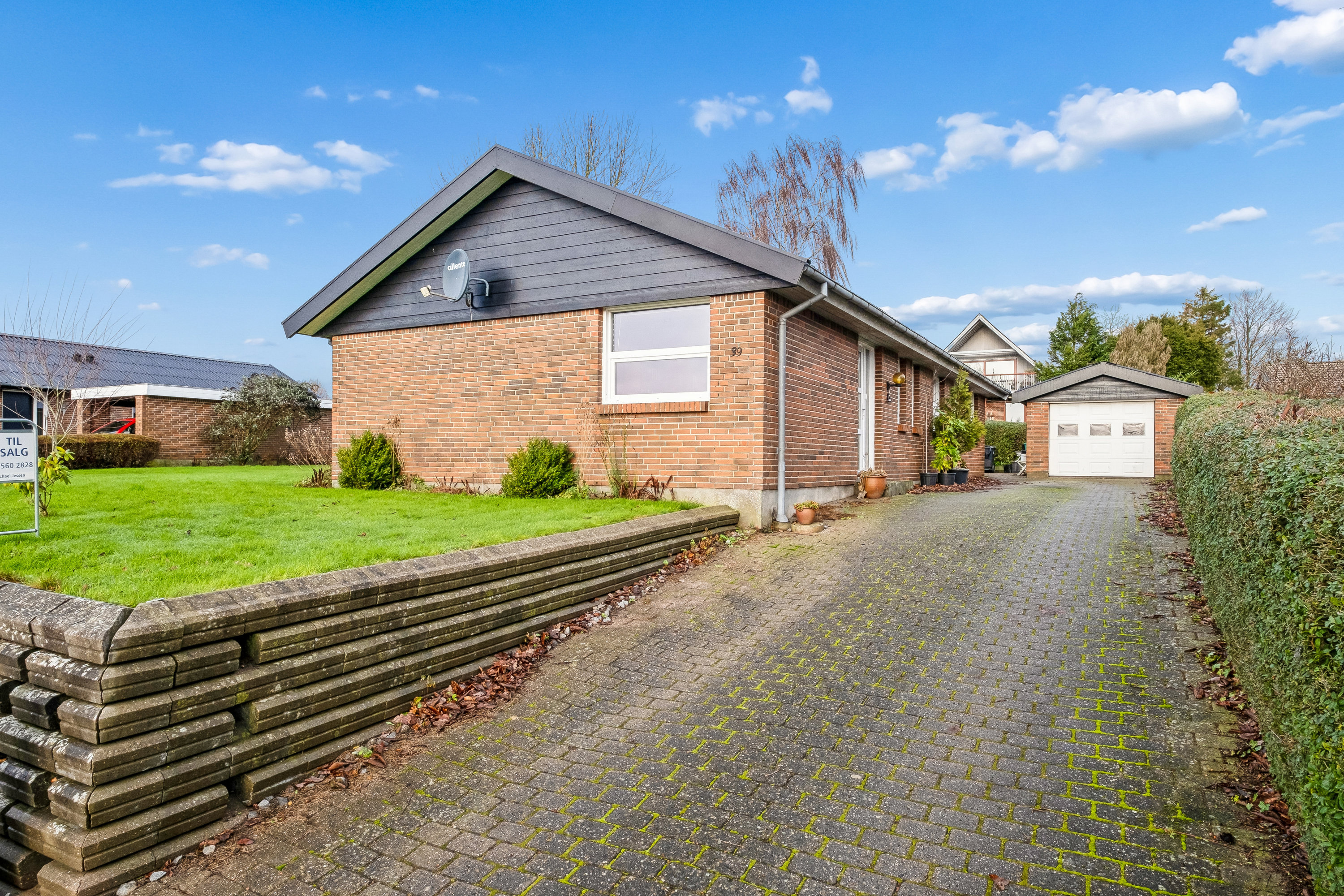 Fremhævet facade billede i fuldskærmstilstand. Billede af Oventoften 39, 8751 Gedved