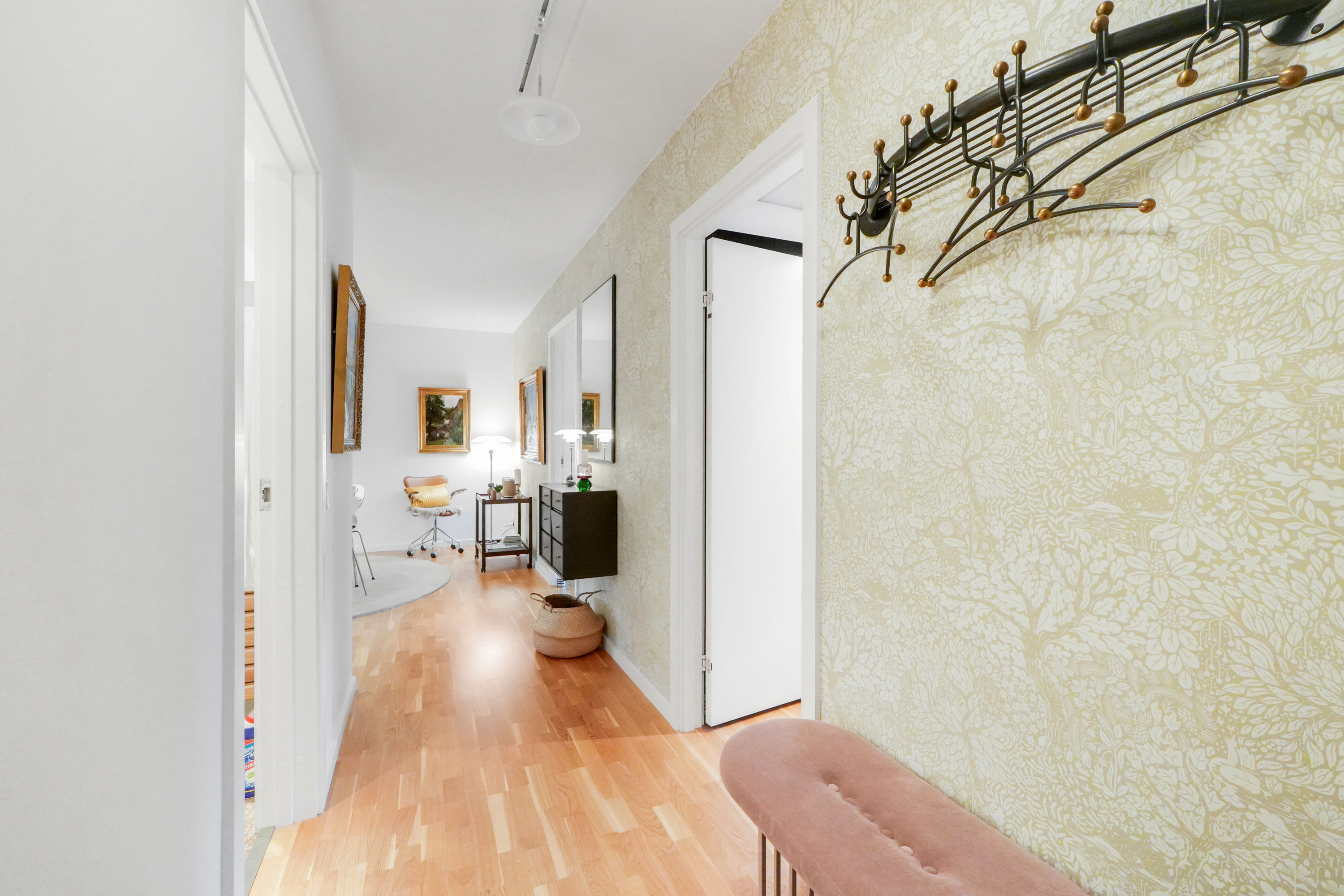 Fremhævet andet billede i fuldskærmstilstand. Billede af Øresund Parkvej 14, 2. tv., 2300 København S