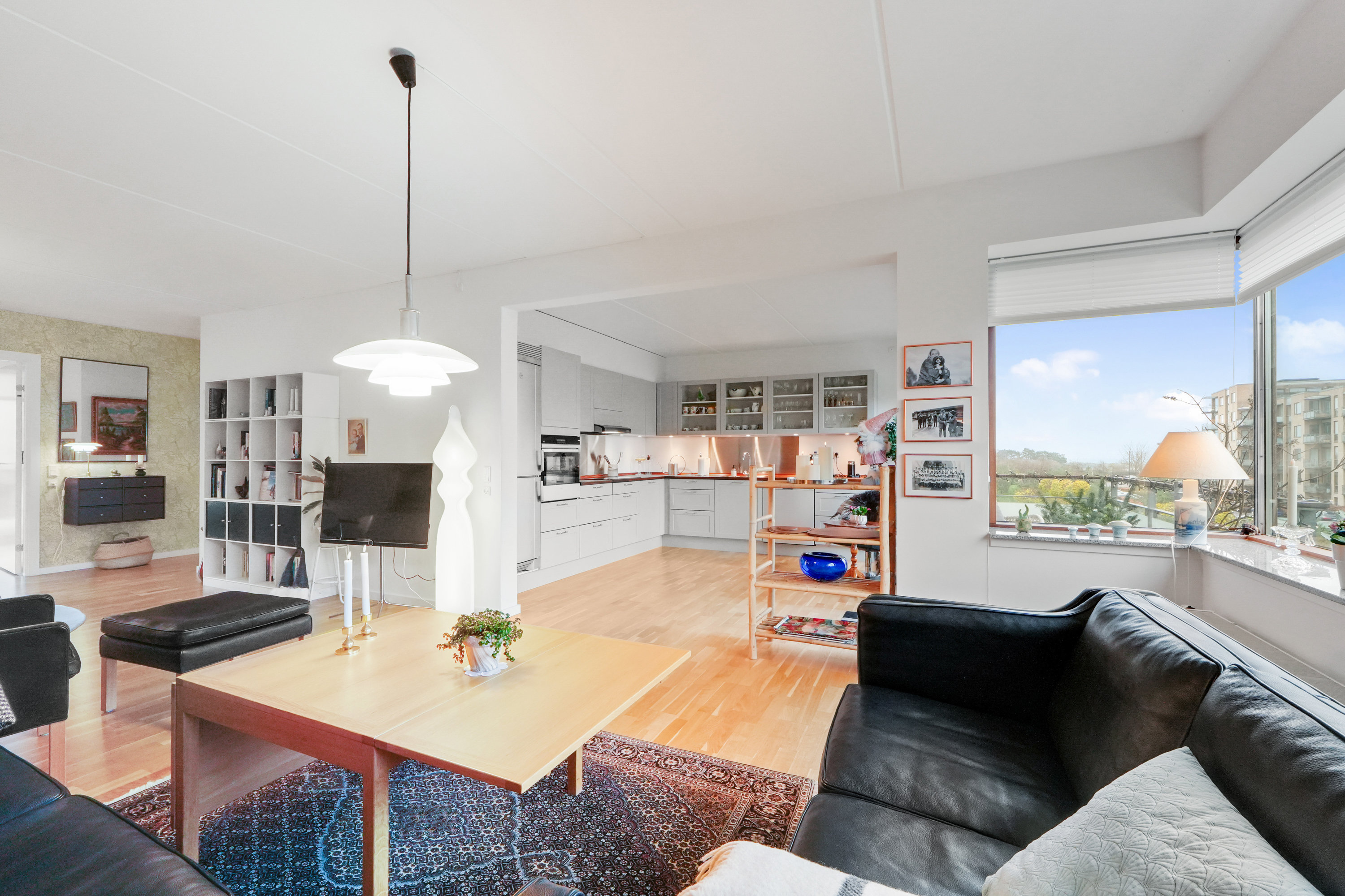 Fremhævet andet billede i fuldskærmstilstand. Billede af Øresund Parkvej 14, 2. tv., 2300 København S