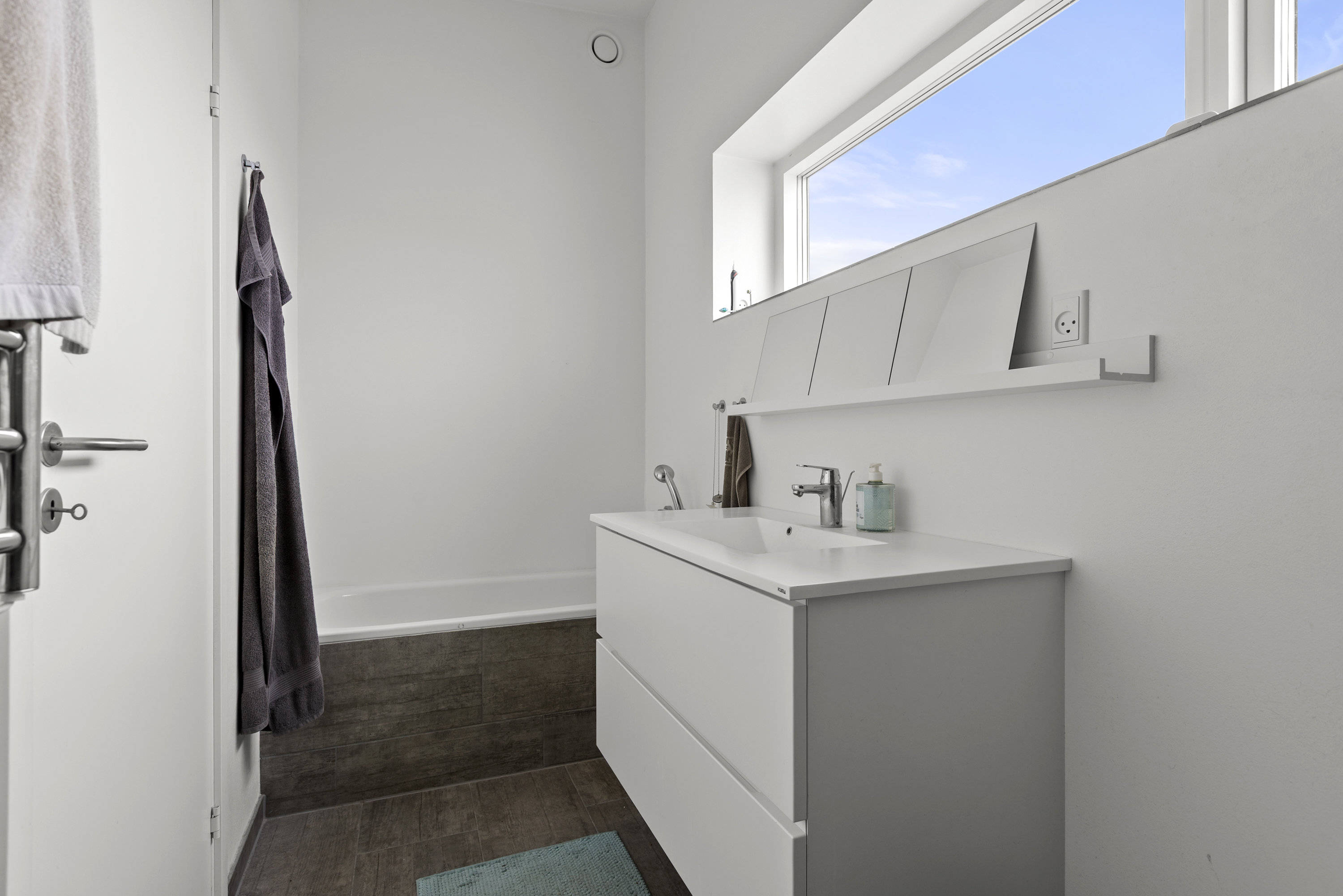 Fremhævet badeværelse billede i fuldskærmstilstand. Billede af Lavetten 9B, 4100 Ringsted