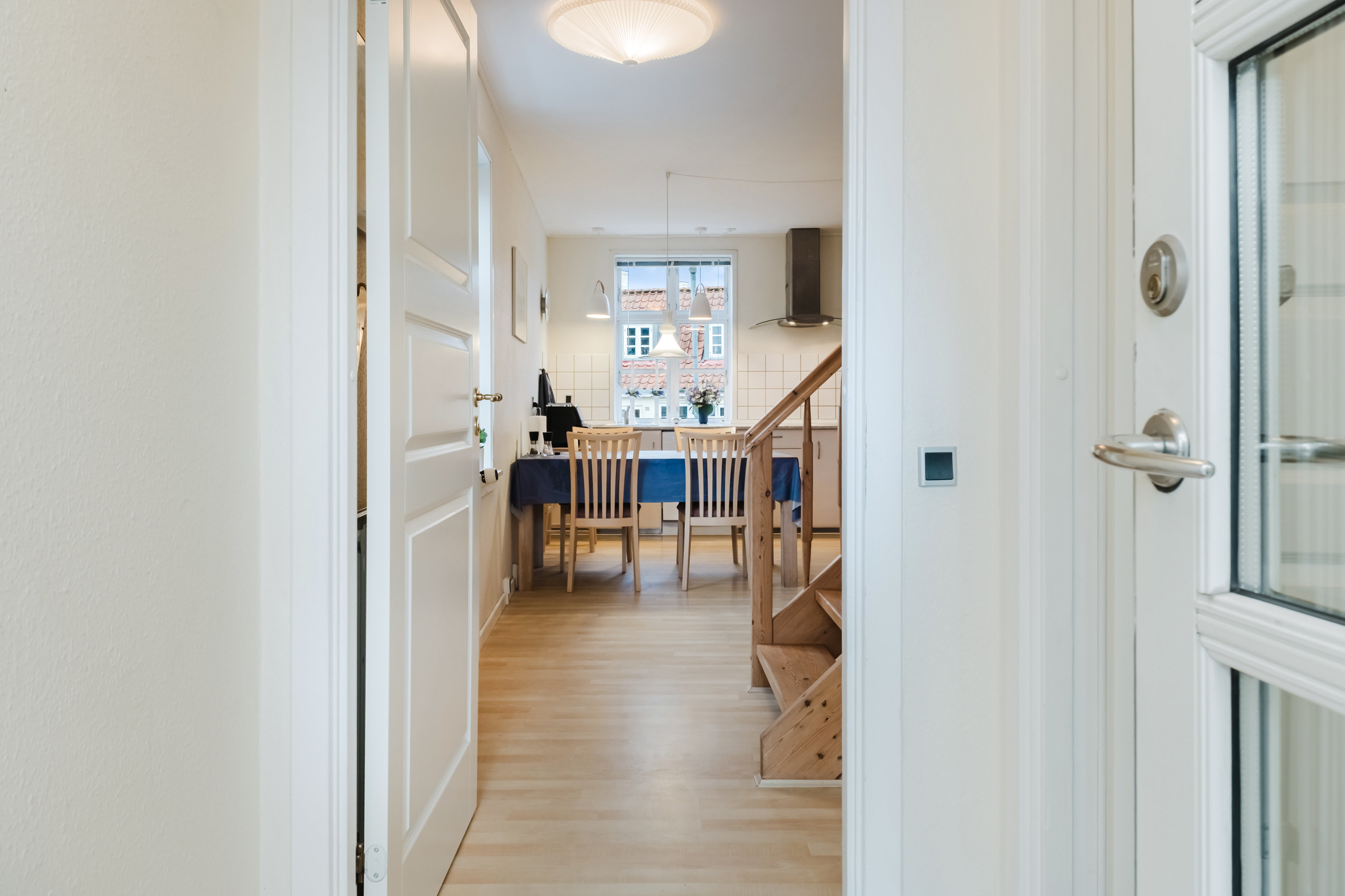 Fremhævet entré billede i fuldskærmstilstand. Billede af Tværgade 2D, 5300 Kerteminde