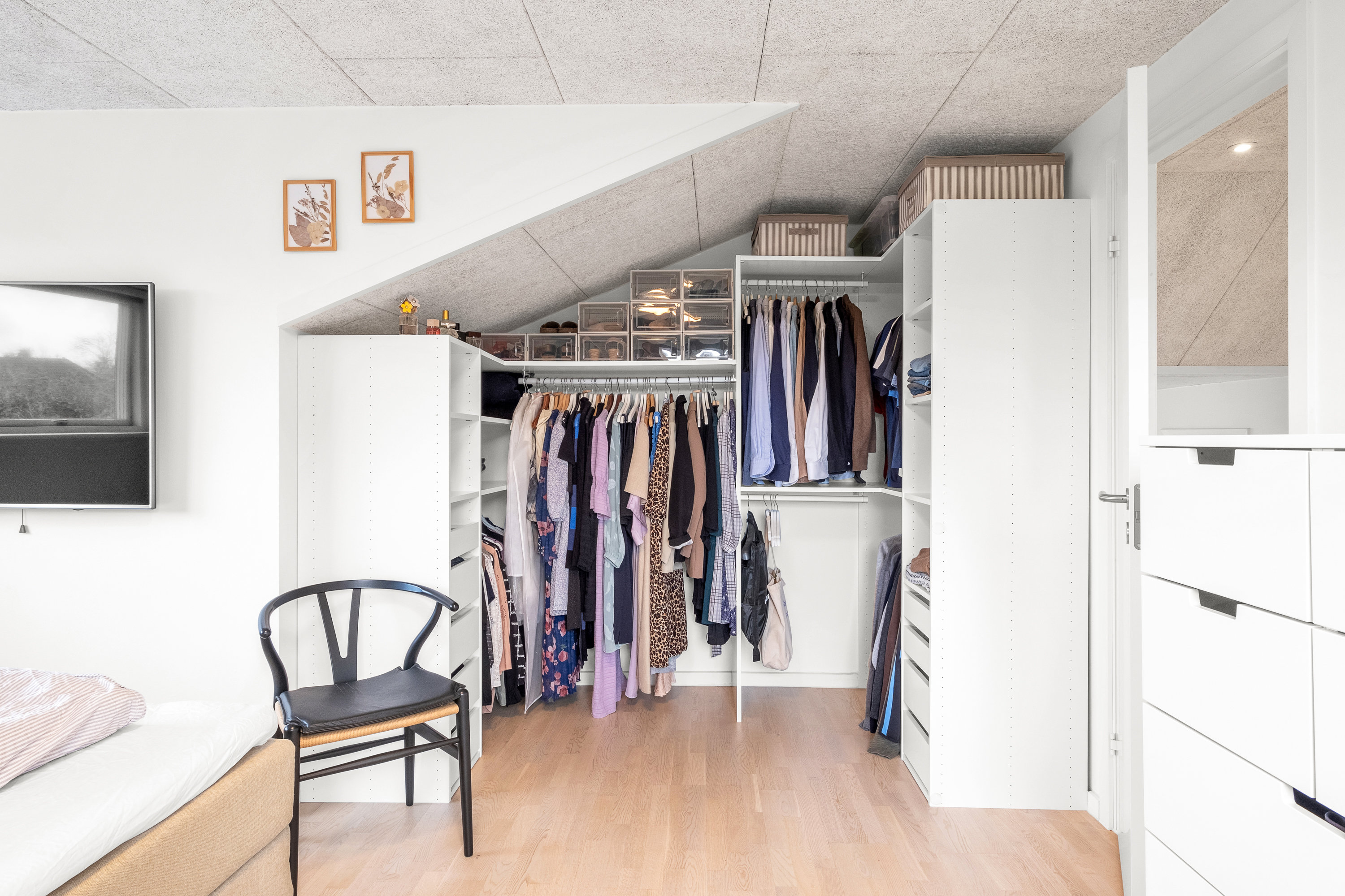 Fremhævet soveværelse billede i fuldskærmstilstand. Billede af Birkebakken 26, 8520 Lystrup