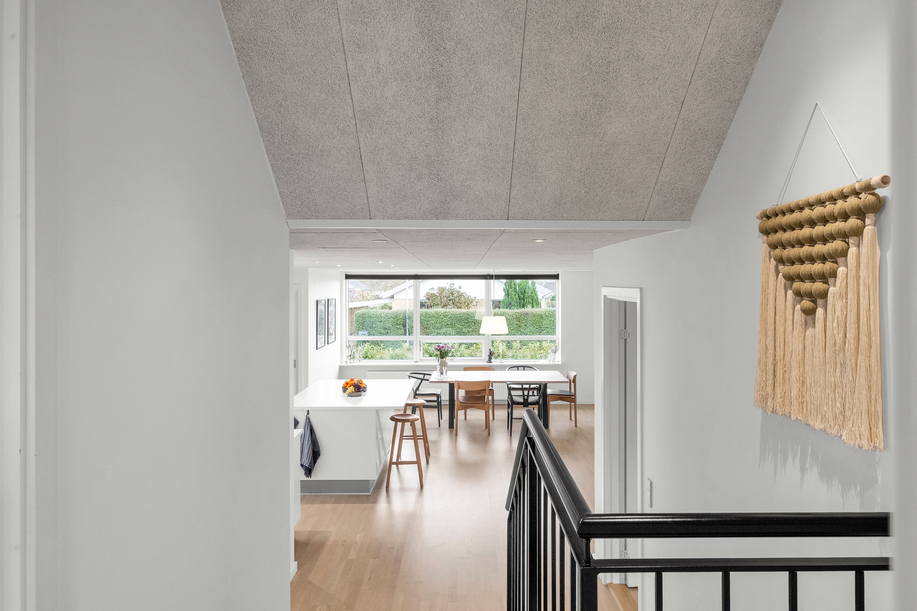 Fremhævet gang billede i fuldskærmstilstand. Billede af Birkebakken 26, 8520 Lystrup