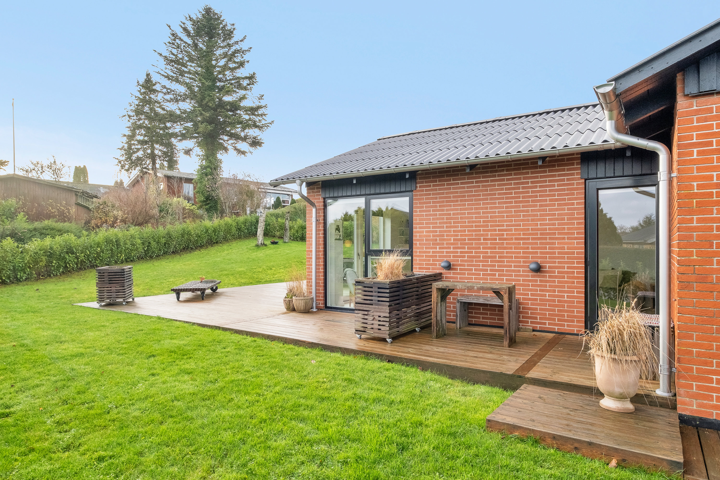 Fremhævet terrasse billede i fuldskærmstilstand. Billede af Birkebakken 26, 8520 Lystrup