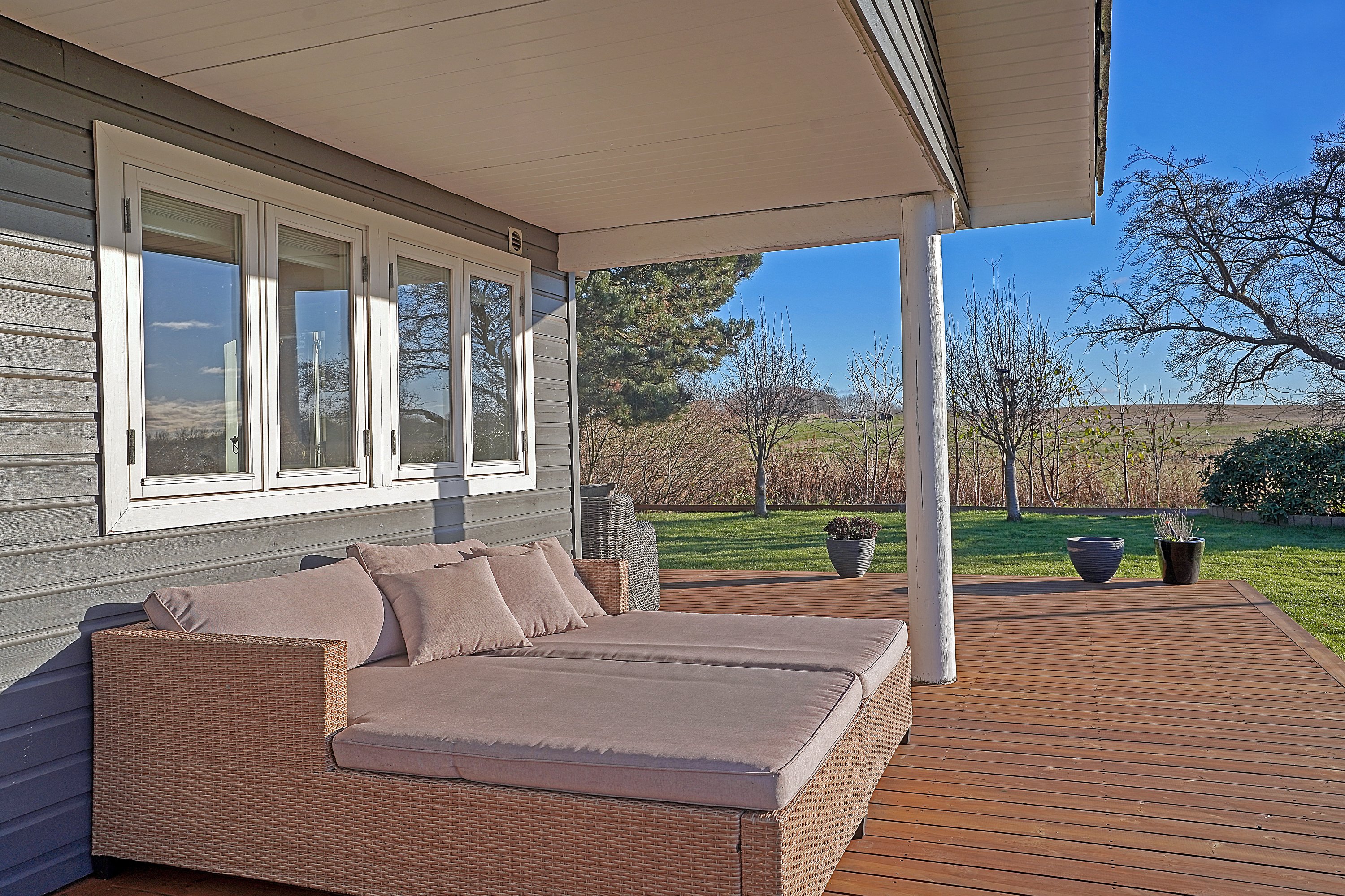 Fremhævet terrasse billede i fuldskærmstilstand. Billede af Højvangen 45, Rågeleje, 3210 Vejby